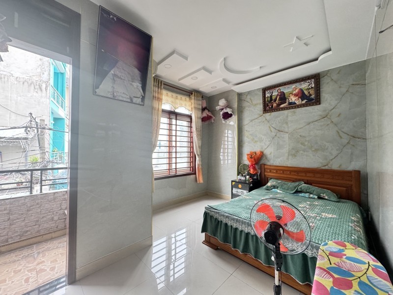 Bán nhà 3 tầng đường số 8, Linh Xuân, Thủ Đức, TP HCM. DT 50m2.  Giá  chỉ 4.9 tỷ, sổ hồng riêng, 4