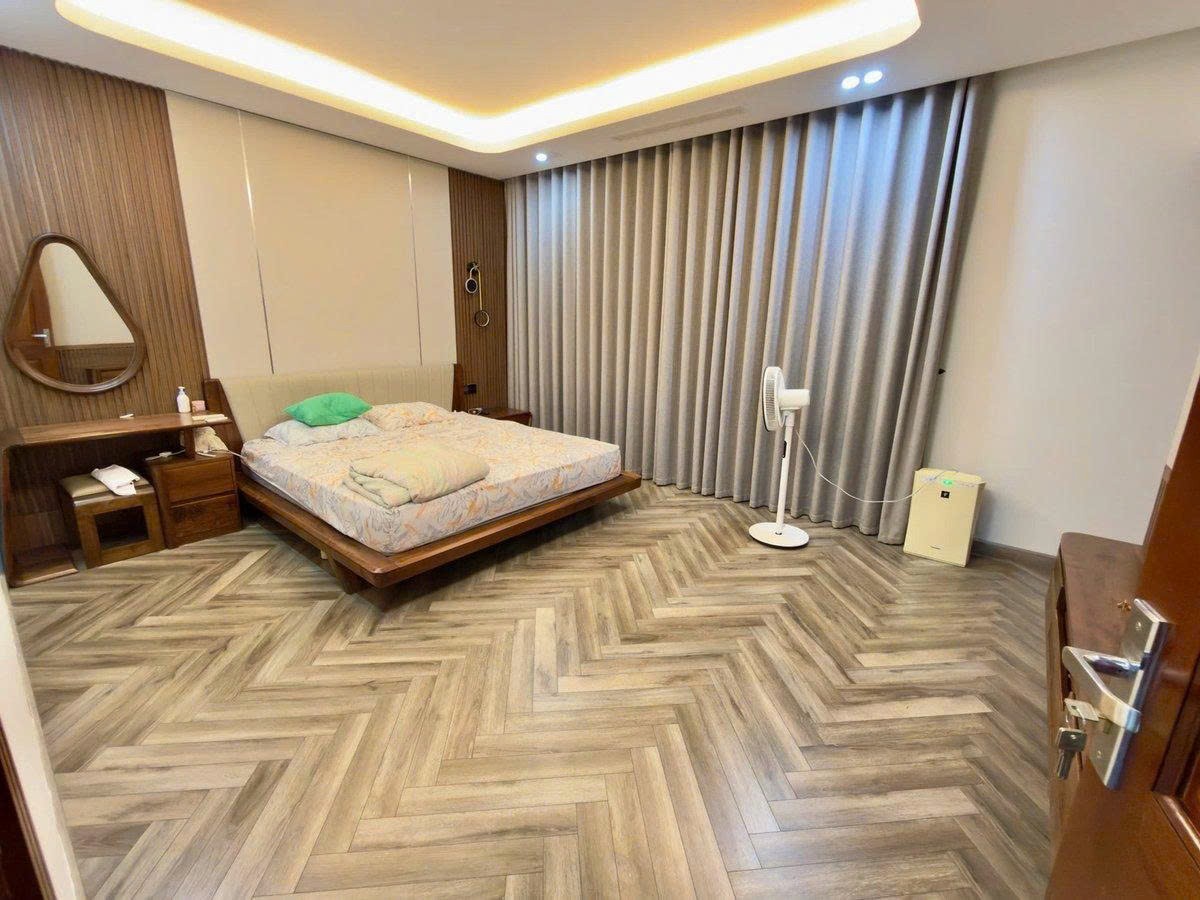 Bán biệt thự đơn lập 4 tầng đẹp An Phú KĐT Dương Nội, 208m2, mặt tiền 28m, lô góc, thang máy, 3