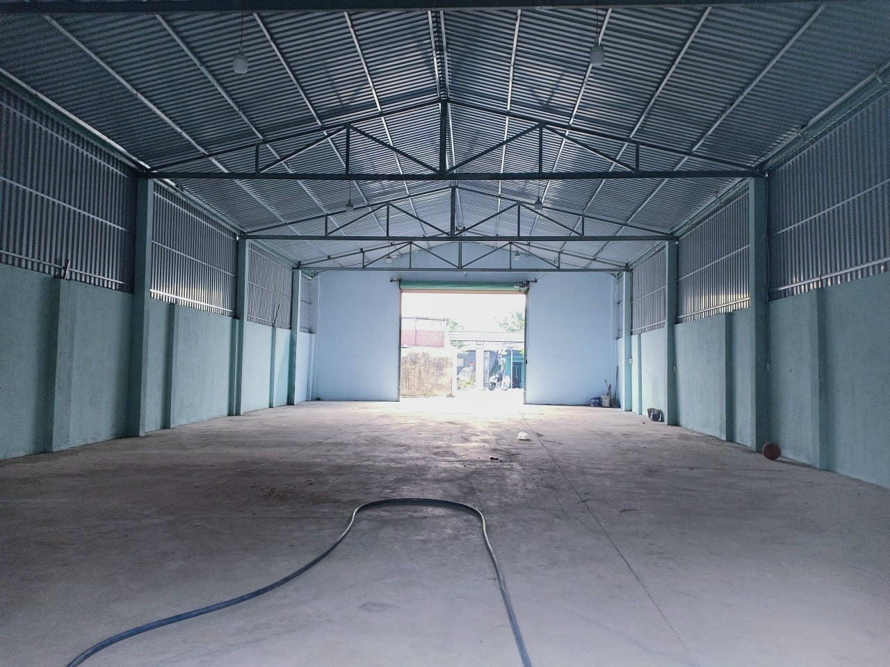 Bán nhà kho mt đường nhựa xe tải 3,5t xã Phước Lợi dt 500m2 ( 400m2 thổ ) giá 6 tỷ