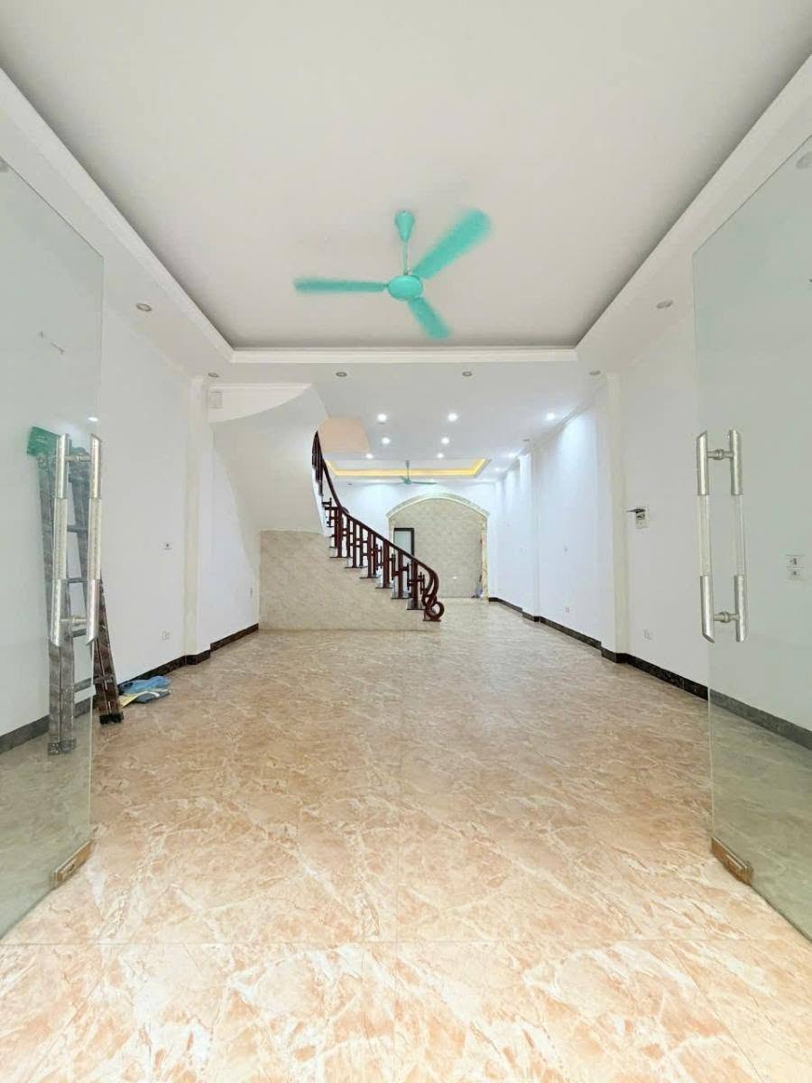 Nhà đẹp Thượng Thanh,long biên 12 tỷ 60m phân lô ô tô,nhà sạch sẵn sàng vào ở 2