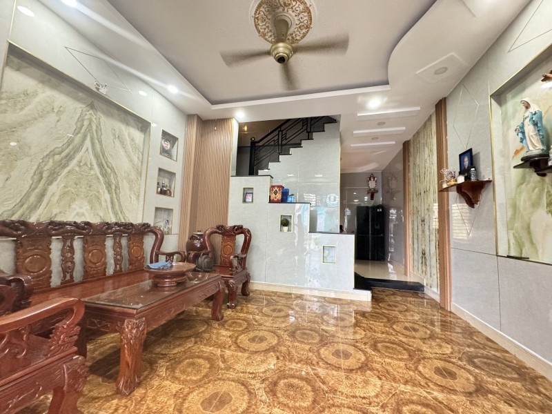 Bán nhà 3 tầng đường số 8, Linh Xuân, Thủ Đức, TP HCM. DT 50m2.  Giá  chỉ 4.9 tỷ, sổ hồng riêng, 2