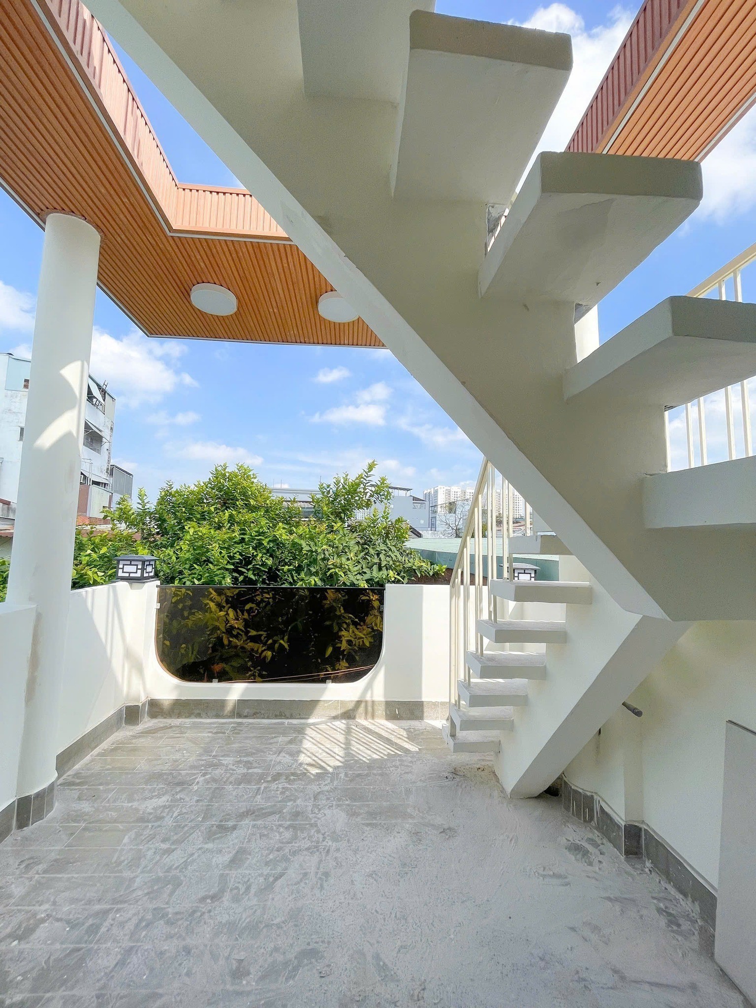 Bán nhà hẻm Hoàng Xuân Hoành, p Hiệp Tân dt 46m2 1 lầu 3pn,4wc ( 0 lộ giới ) giá 6,28 tỷ 4