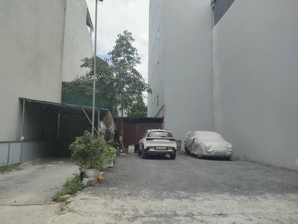 Khu vực Nguyễn Sơn 11 tỷ 60m phân lô ô tô kinh doanh nhỏ,Long Biên 2