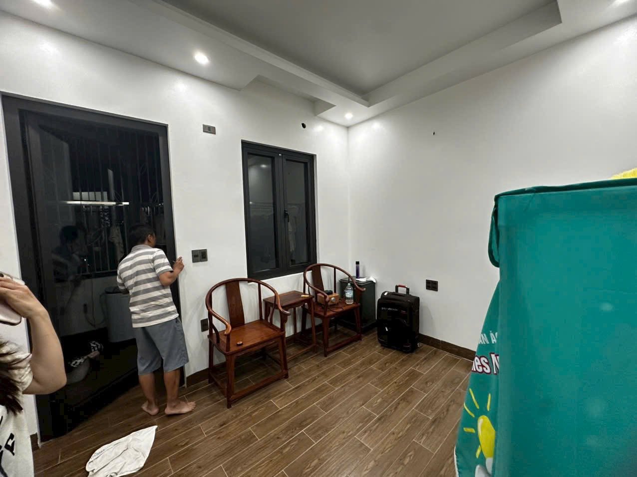 Bán nhà 3 tầng mặt phố Tô Hiến Thành, Đông Nam Cường, TP HD, 83.25m2, mt 4.5m, 3 ngủ, 3 vs, giá tốt 8