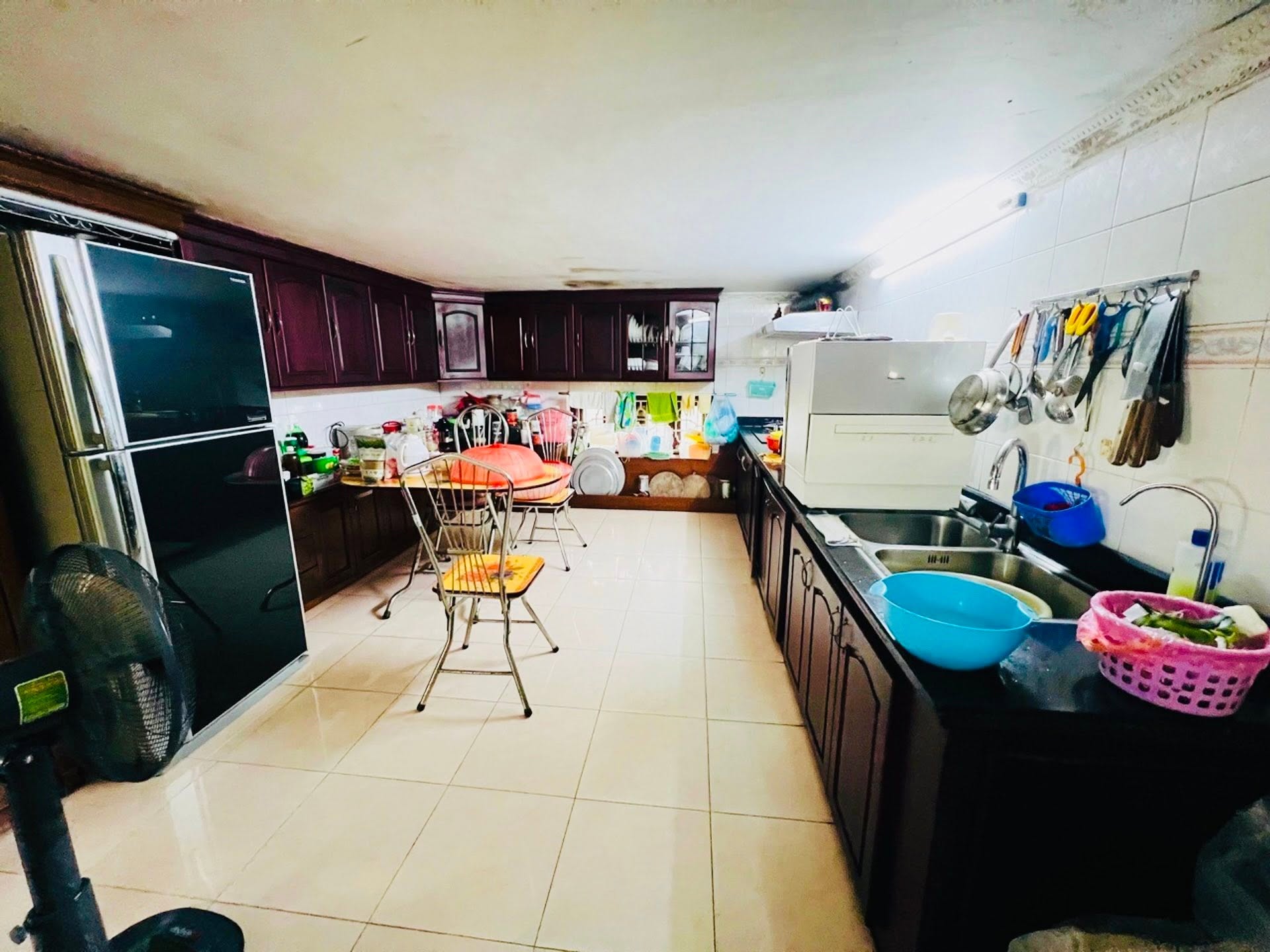 Thạch Bàn 15 tỷ 70m mặt tiền 6m ô tô đỗ cửa ngày đêm,long biên 4