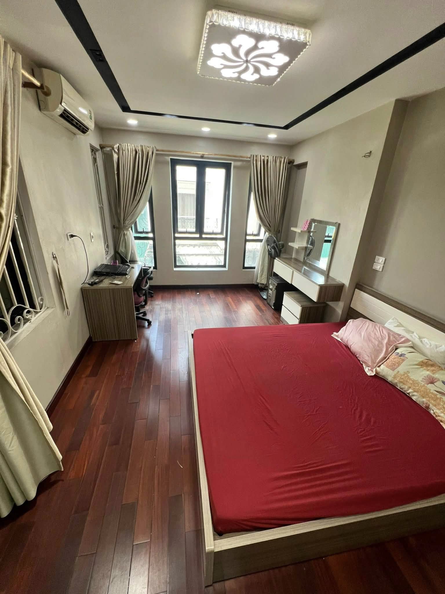 NGUYỄN KHOÁI HAI BÀ TRƯNG-NGÕ THÔNG-10M RA PHỐ-SỔ PHÂN LÔ-46Mx5T-Ô CHỜ THANG MÁY 4