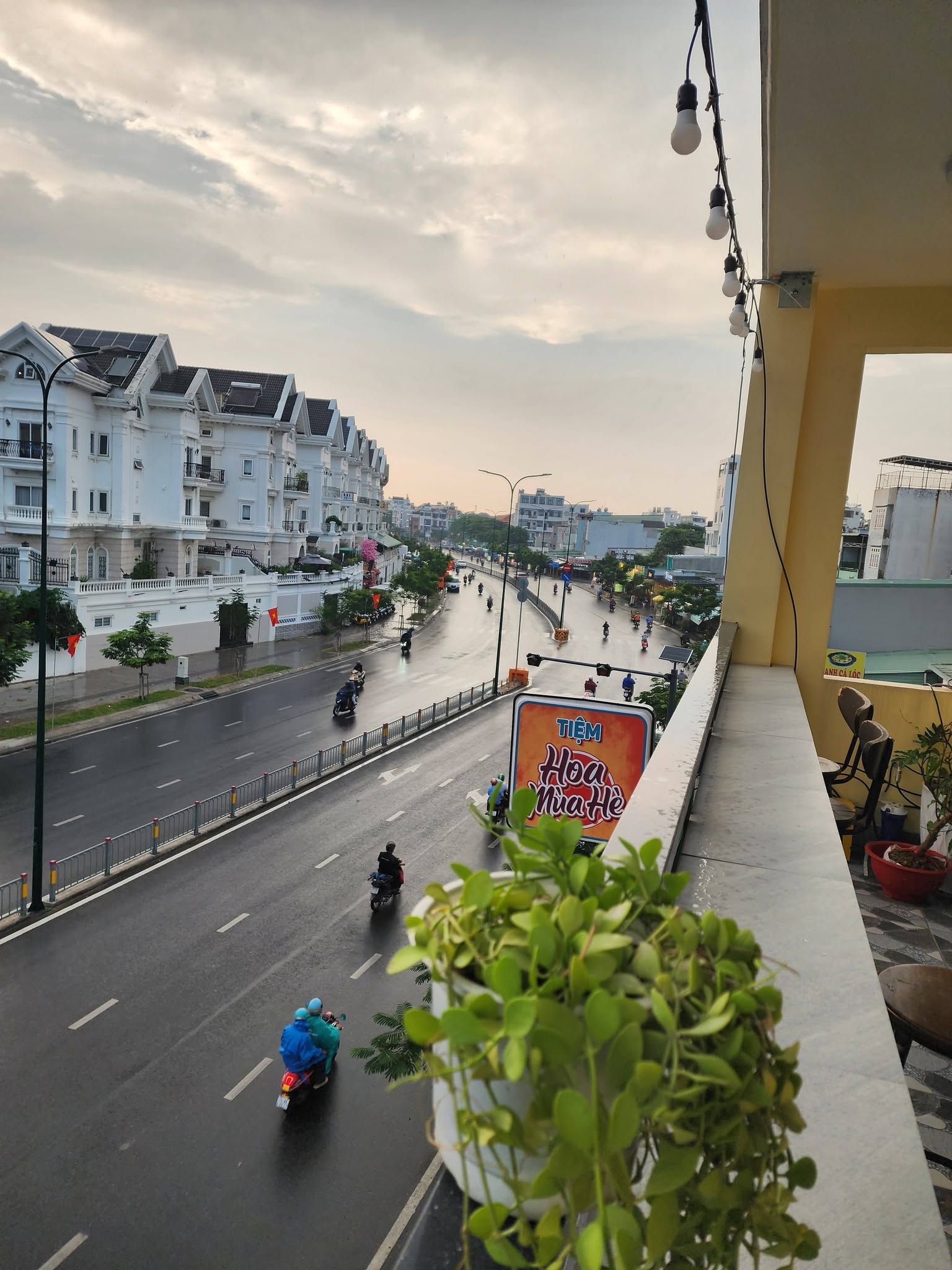 Bận việc cá nhân cần sang lại quán địa chỉ: 32 Dương Quảng Hàm, p An Nhơn, GV 4