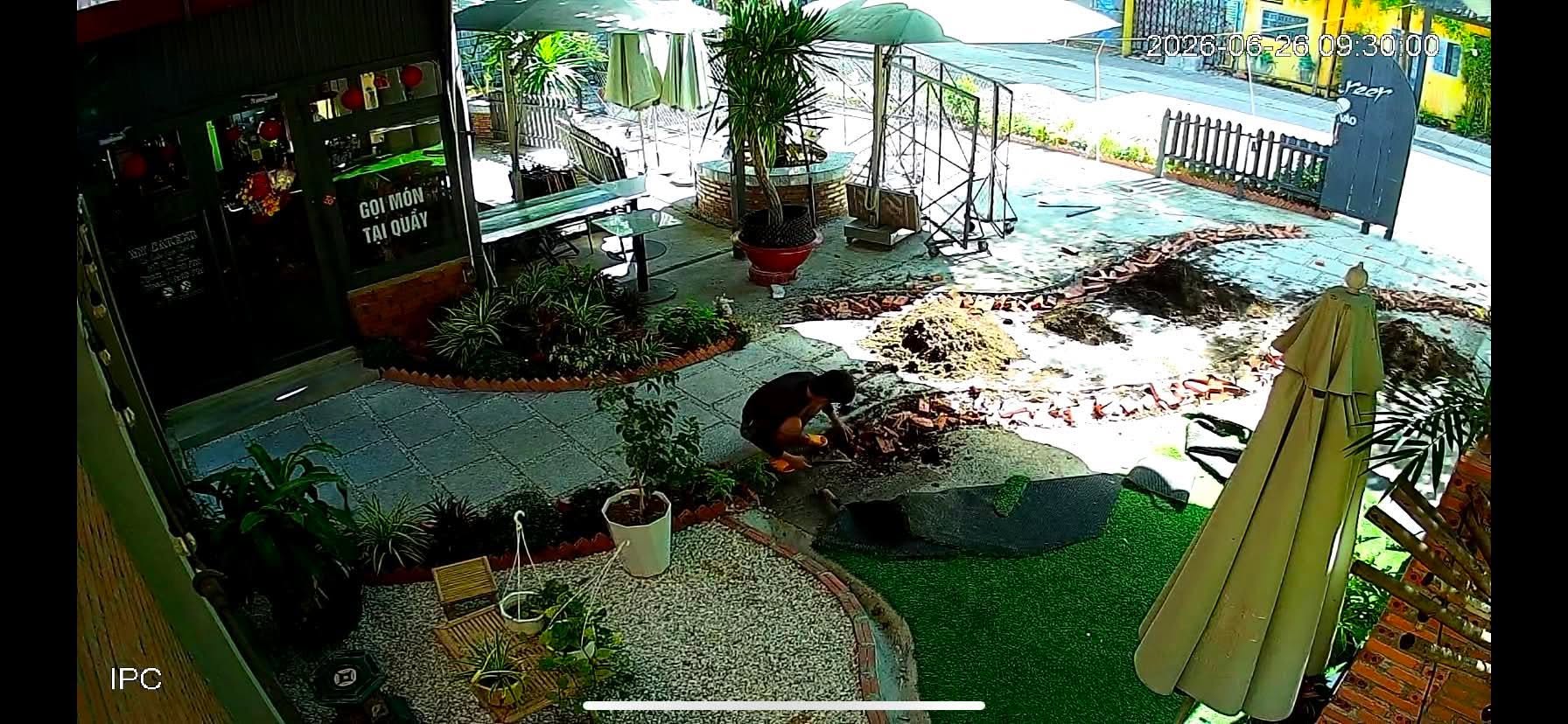 Mình cho thuê quán cafe có phòng lạnh ( 6 máy lạnh ) ngay tp Tân Ninh 2
