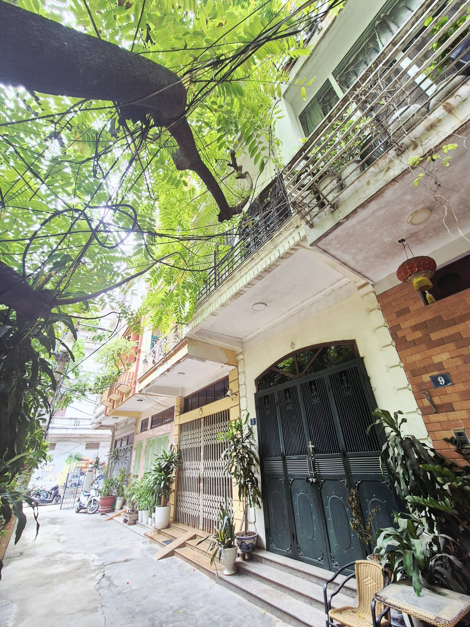 Nguyễn Văn Cừ ô tô lùi cửa 9 tỷ 50m gần sát phố,Long biên sổ đỏ 2