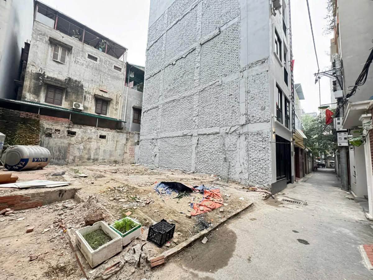 Bán đất xây nhà Ngọc Lâm 10 tỷ 60m mặt tiền 6m Long Biên 3