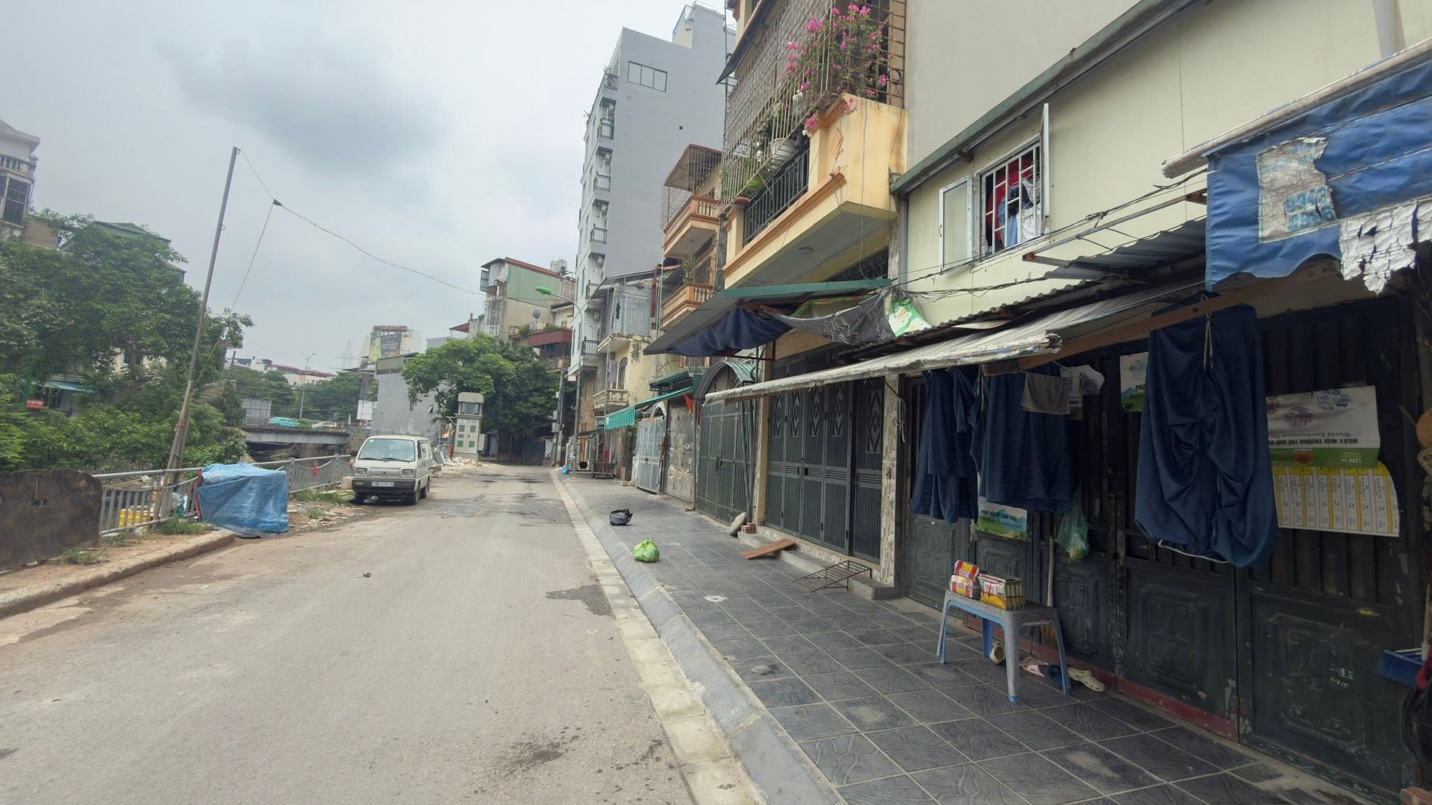 Bán nhà Đức Giang 10 tỷ 60m ô tô vỉa hè Long Biên 2
