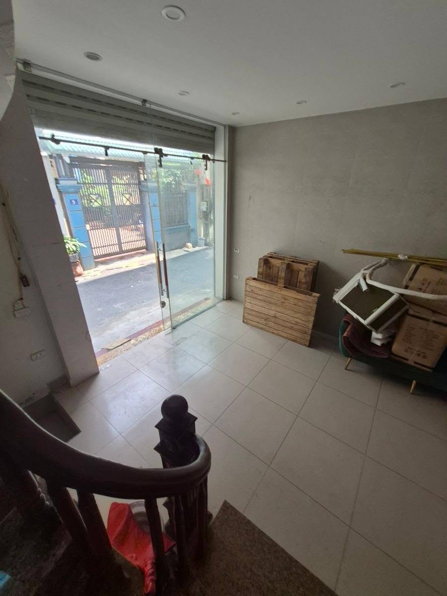 Bán nhà Bồ đề 9 tỷ mặt tiền 5m,ngõ kinh doanh ô tô 7 chỗ,Long Biên 4