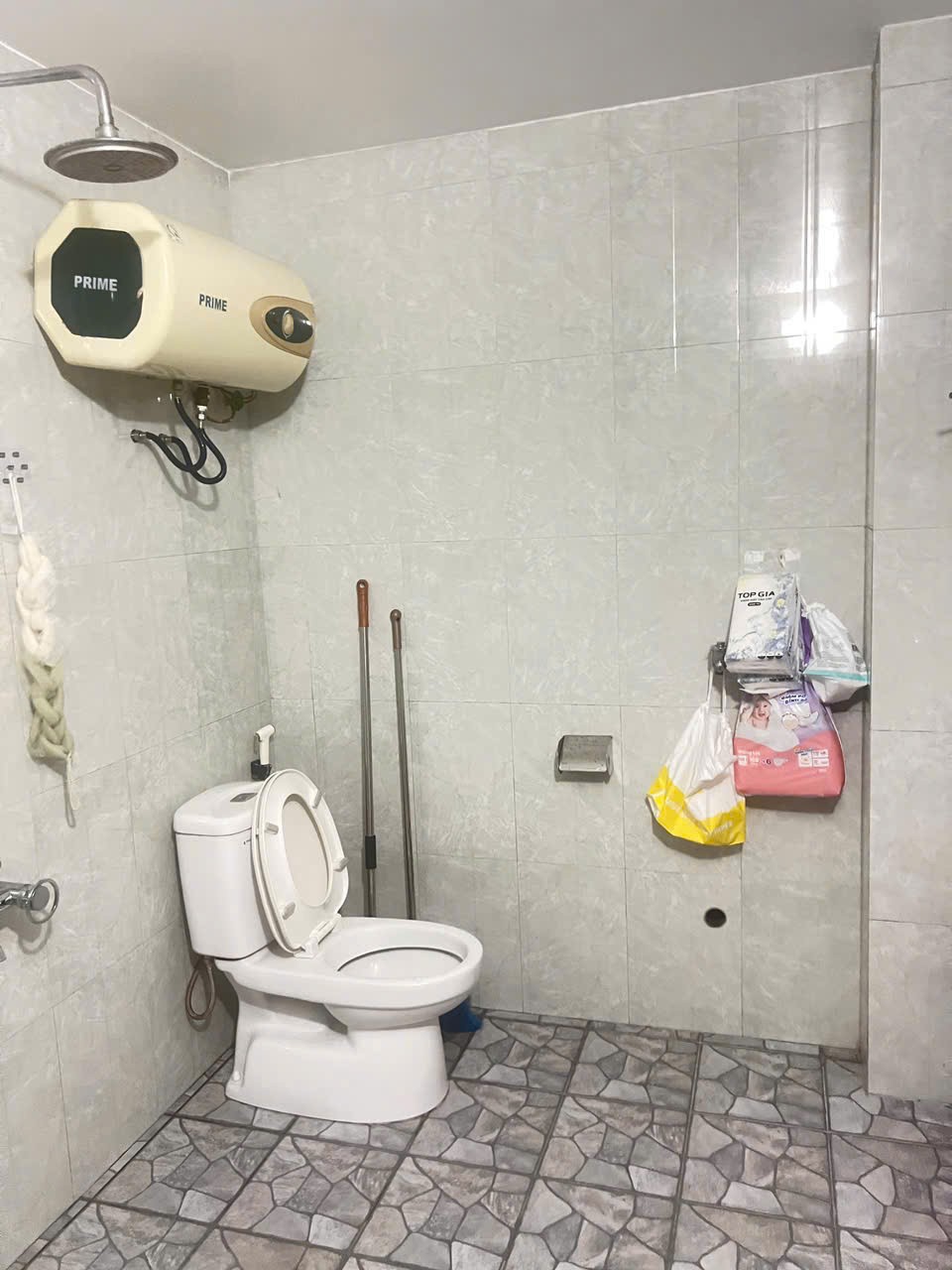 Bán căn nhà 4 tầng mặt phố An Dương Vương, ph Hải Tân, TP HD, 81m2, mt 4.5m, 4 ngủ 10