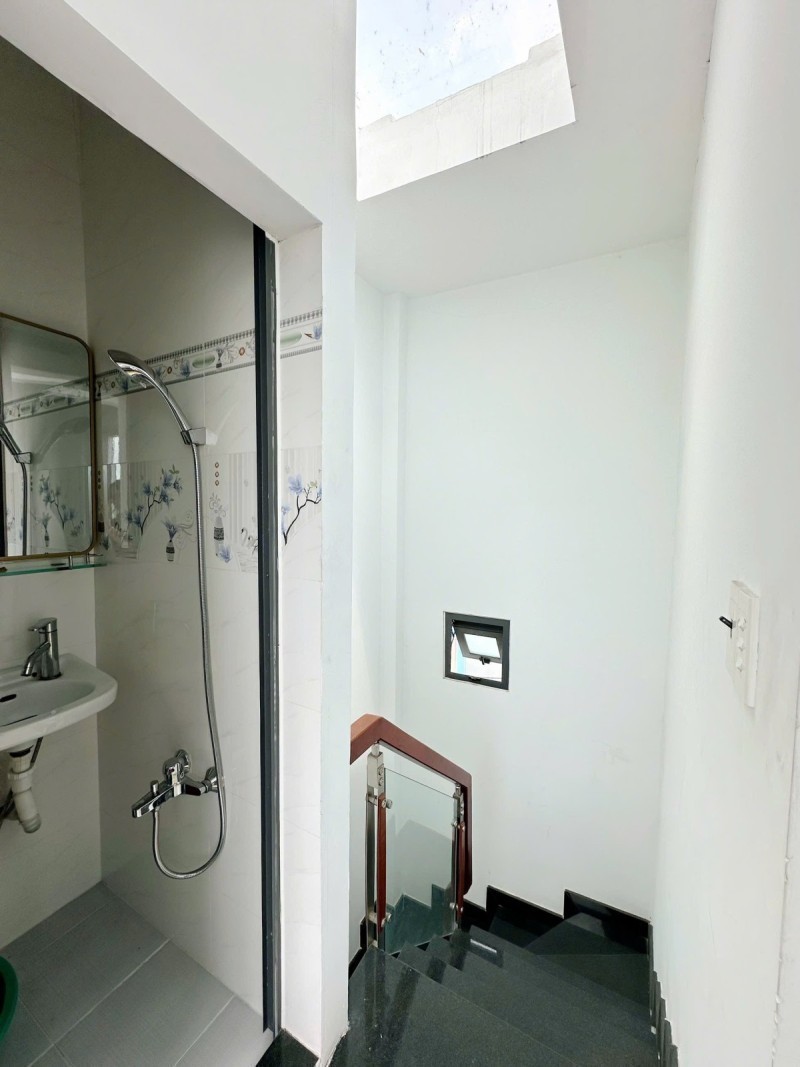 CHIẾN LƯỢC BÌNH TÂN 36M2 4 TẦNG 4PN 3WC SÂN THƯỢNG CHỈ 4.65 TỶ 9