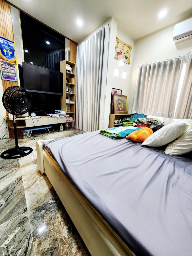 CHỈ GẦN 5 TỶ CÓ NGAY NHÀ ĐẸP SIÊU PHẨM TÂN BÌNH - NGAY NI SƯ HUỲNH LIÊN & TRẦN VĂN QUANG - 3 PHÒNG 4