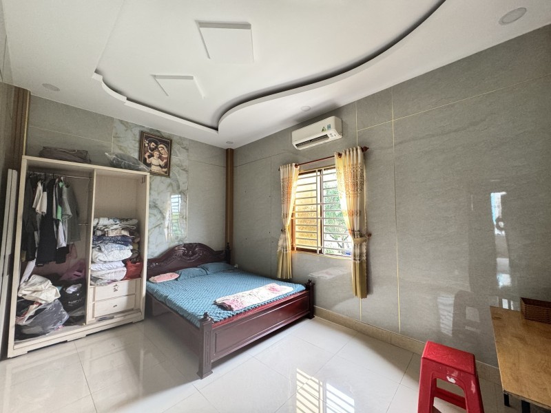 Bán nhà 3 tầng đường số 8, Linh Xuân, Thủ Đức, TP HCM. DT 50m2.  Giá  chỉ 4.9 tỷ, sổ hồng riêng, 5