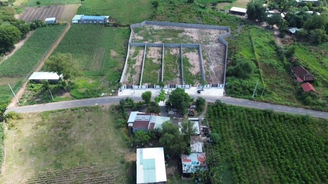 Cần bán Đất đường Nguyễn Huệ, Thị trấn Đất Đỏ, Diện tích 500m², Giá 1.55 Tỷ 5