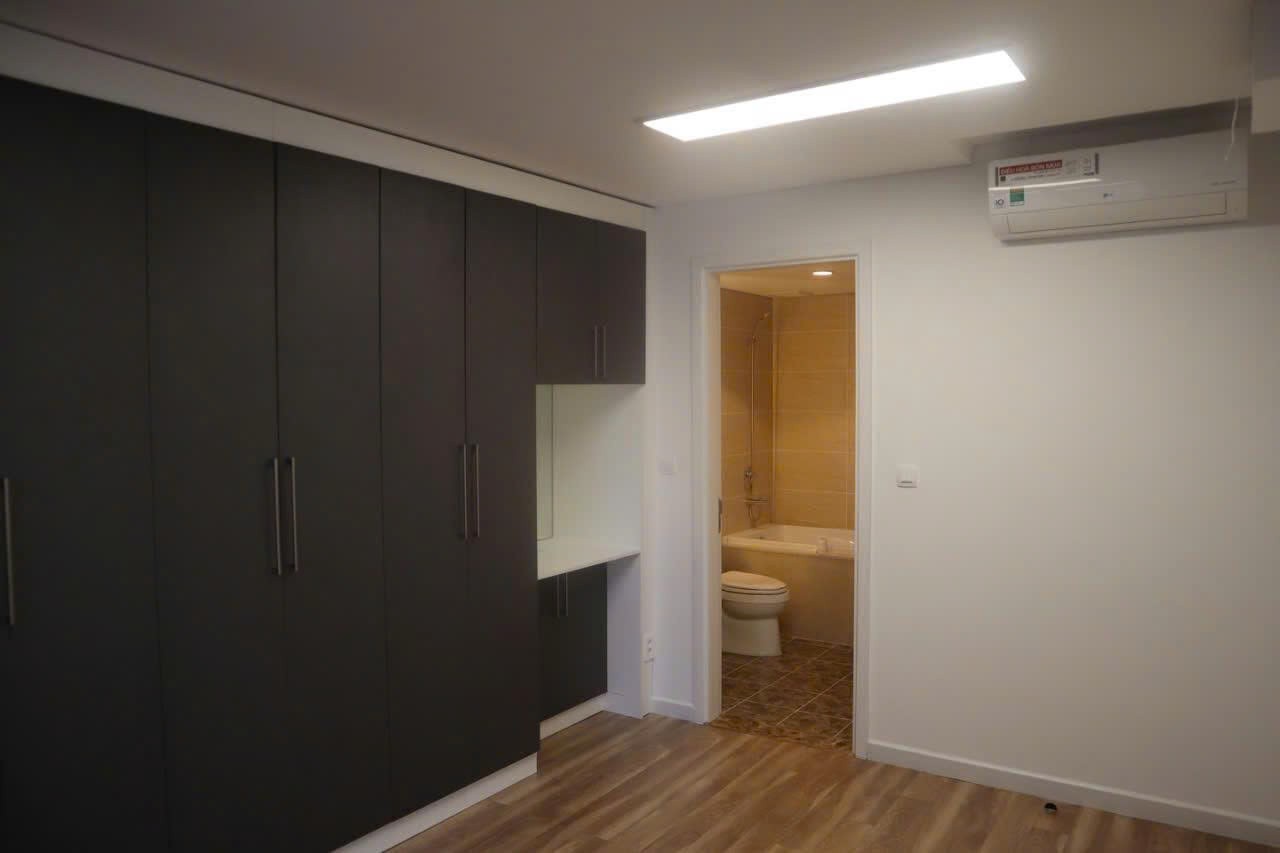 Cần bán Căn hộ chung cư dự án Vinhomes D'Capitale, Diện tích 100m², Giá 10 Tỷ 3
