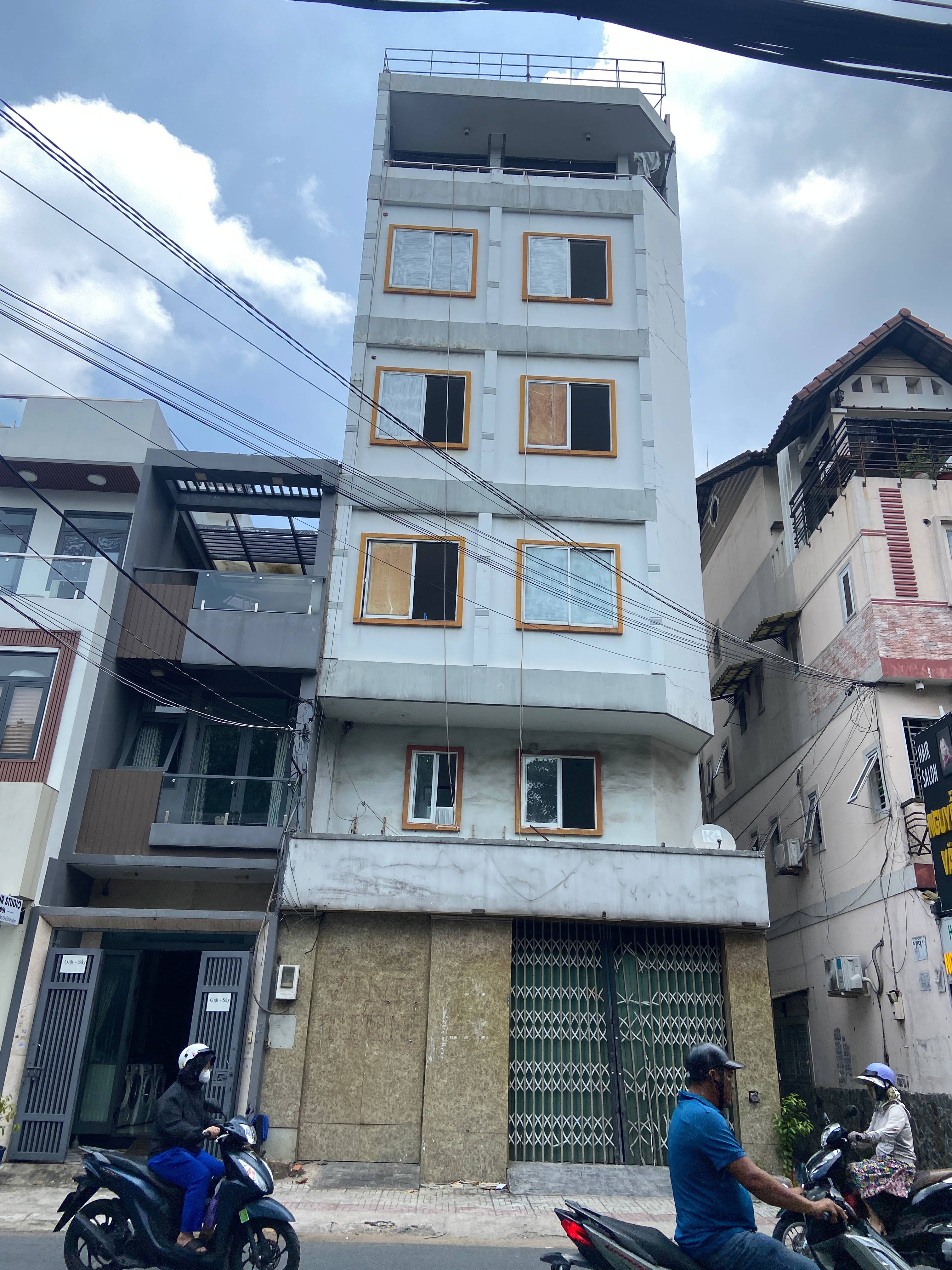 Cần bán Nhà mặt tiền đường Văn Cao, Phường Phú Thạnh, Diện tích 111m², Giá 18 Tỷ 2