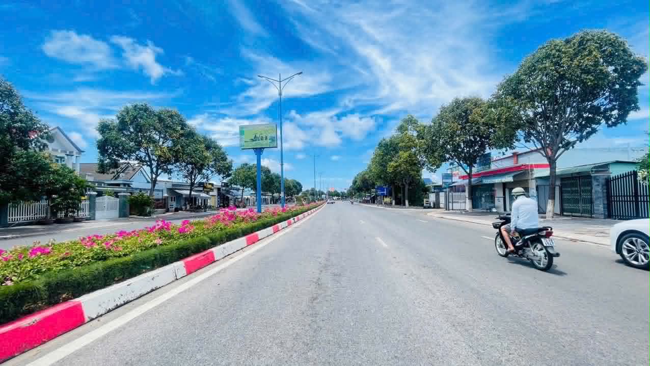 Cần bán Đất đường Võ Thị Sáu, Thị trấn Phước Hải, Diện tích 271m², Giá 2 Tỷ 4
