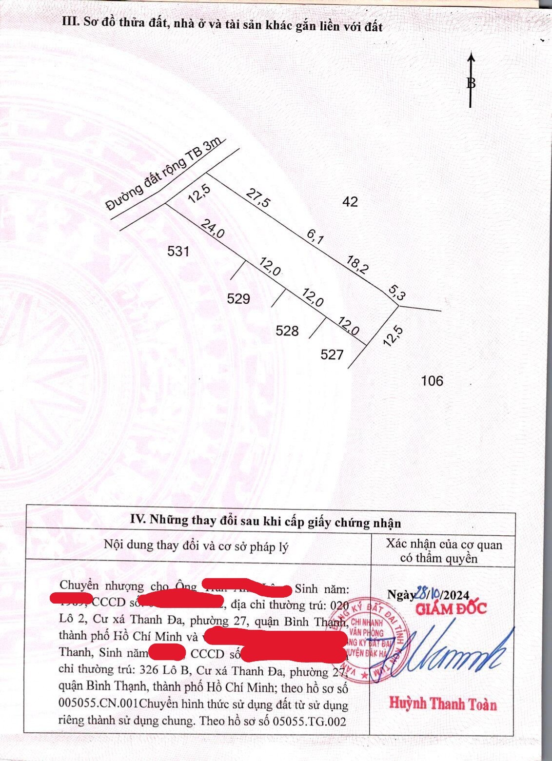 Vị trí đất nằm ngay khu dân cư đông đúc, giao thông thuận tiện, rất thích hợp cho anh chị mua để 3