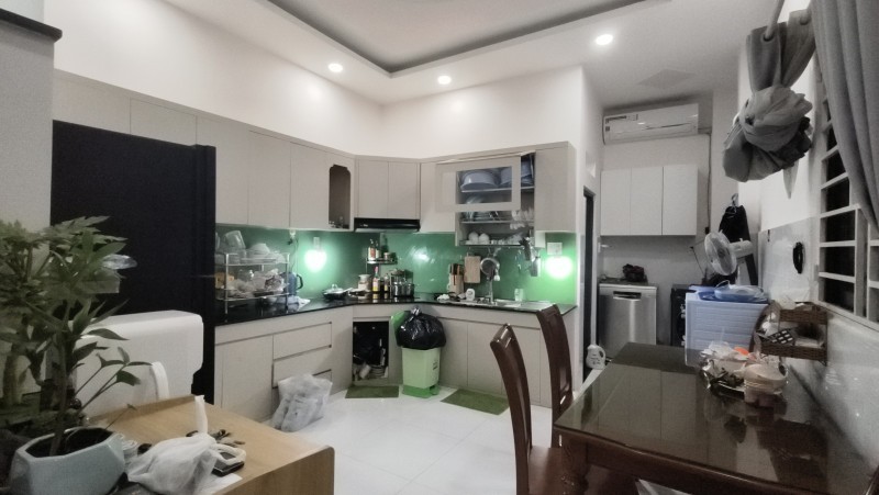 Bán nhà  đường 109, Phước Long B, Q9, Thủ Đức, TP HCM. DT 58m2, 4 tầng, giá 6,76  tỷ. 2