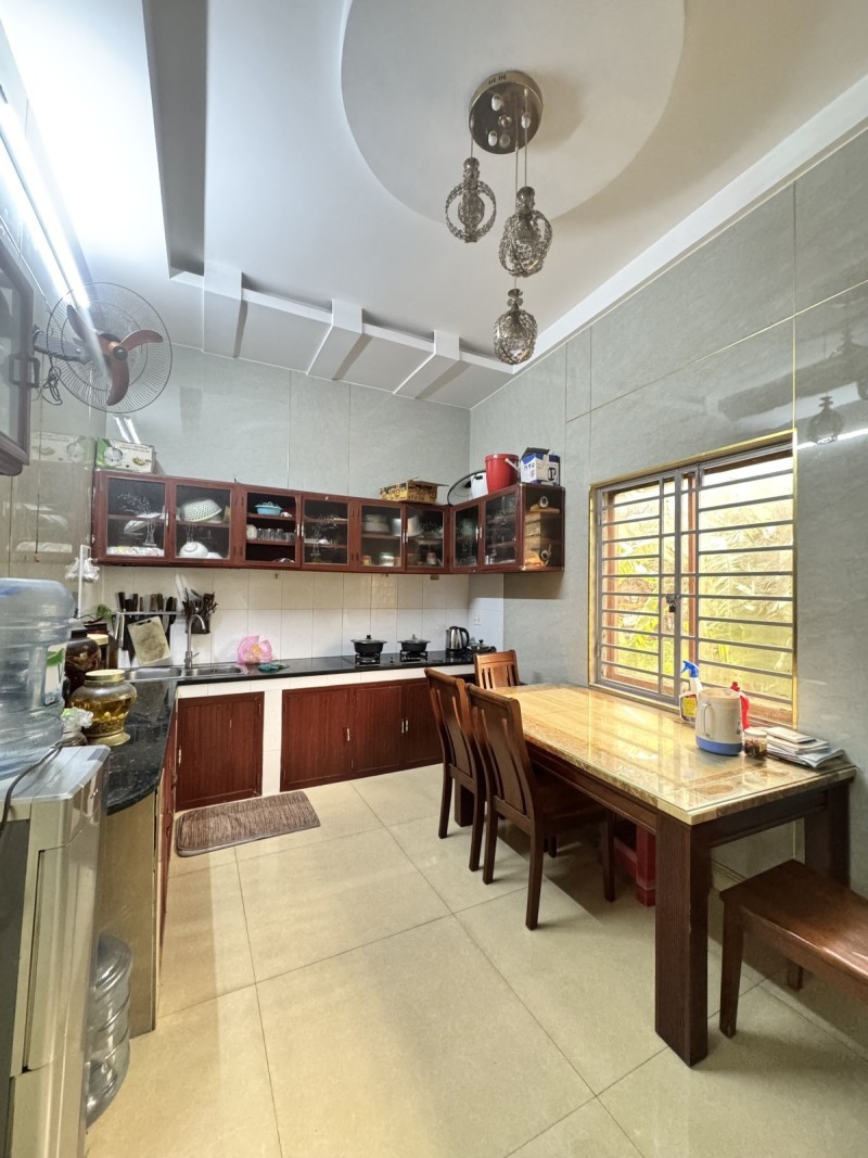 Bán nhà 3 tầng đường số 8, Linh Xuân, Thủ Đức, TP HCM. DT 50m2.  Giá  chỉ 4.9 tỷ, sổ hồng riêng, 3