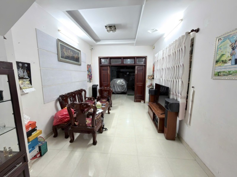 Bán nhà 105m2 đường Số 8, Linh Trung, Thủ Đức, TP HCM, 3 tầng, SHR. Giá 10,35 tỷ. 2