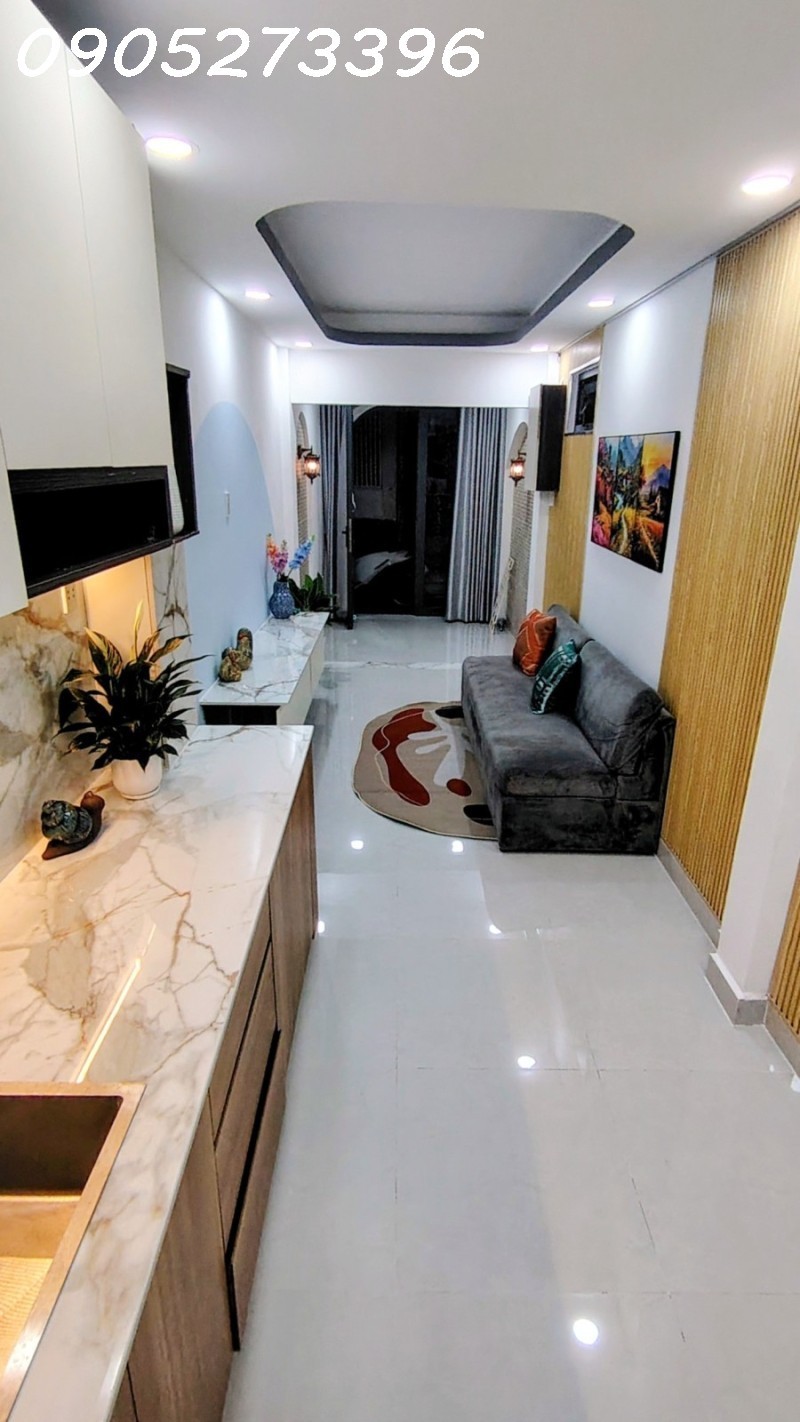 NGAY ĐẠI HỌC VĂN LANG- P11 - BÌNH THẠNH - 32M2 NỞ HẬU 3 PN (PN TRỆT) - NHỈNH 4 TỶ.