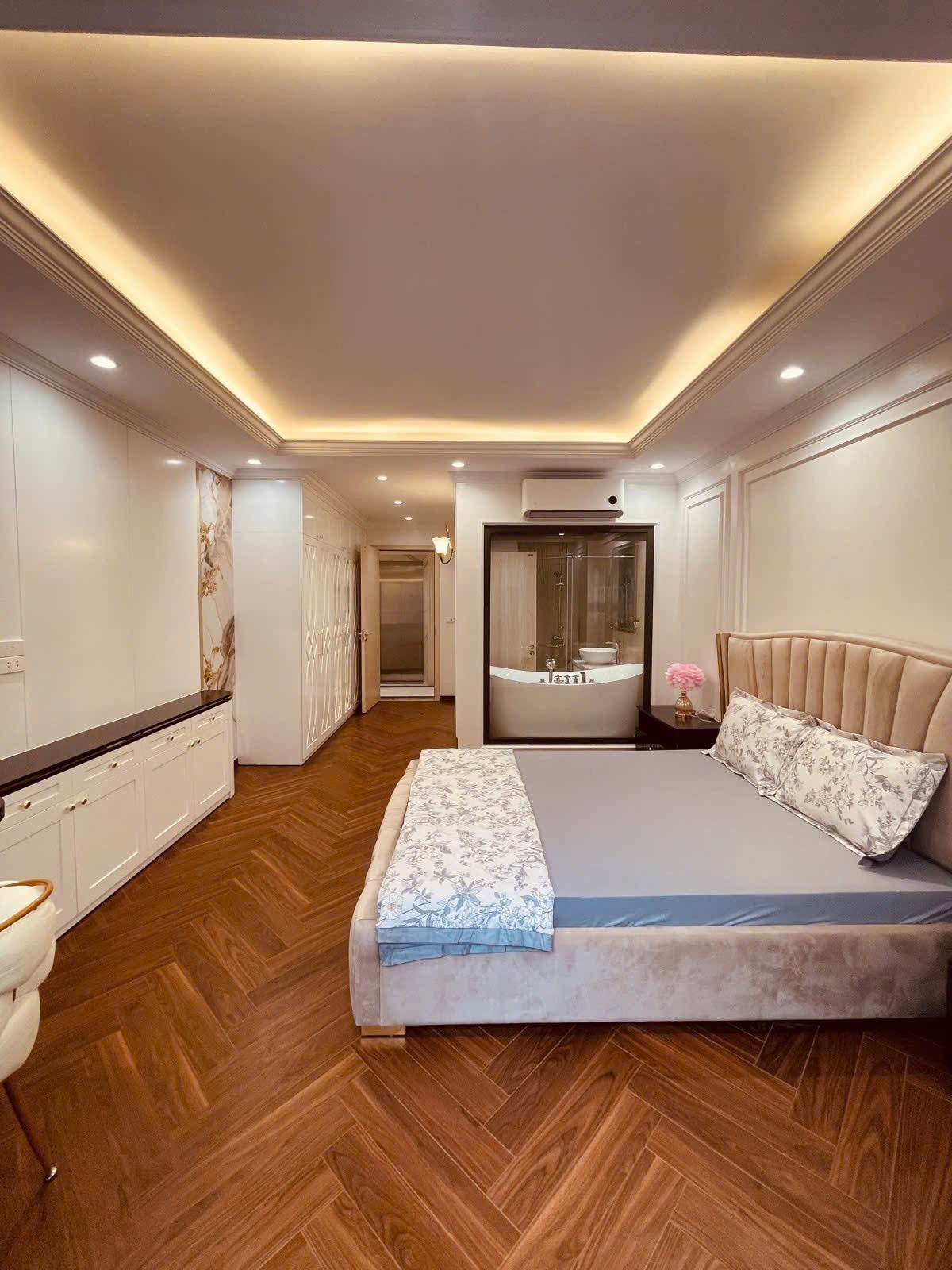 Cần bán Nhà mặt tiền đường Hoàng Mai, Phường Hoàng Văn Thụ, Diện tích 47m², Giá 21.5 Tỷ