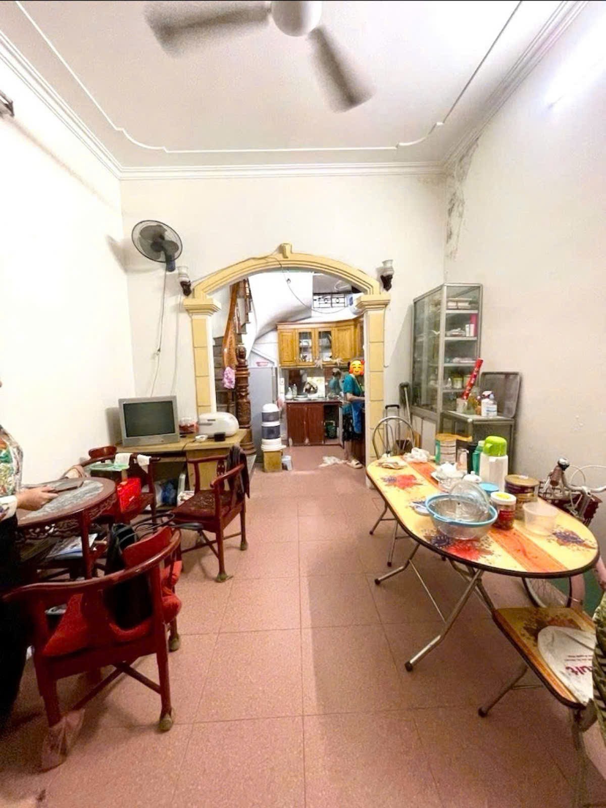 Cần bán Nhà mặt tiền đường Vân Hồ, Phường Lê Đại Hành, Diện tích 32m², Giá 9.5 Tỷ