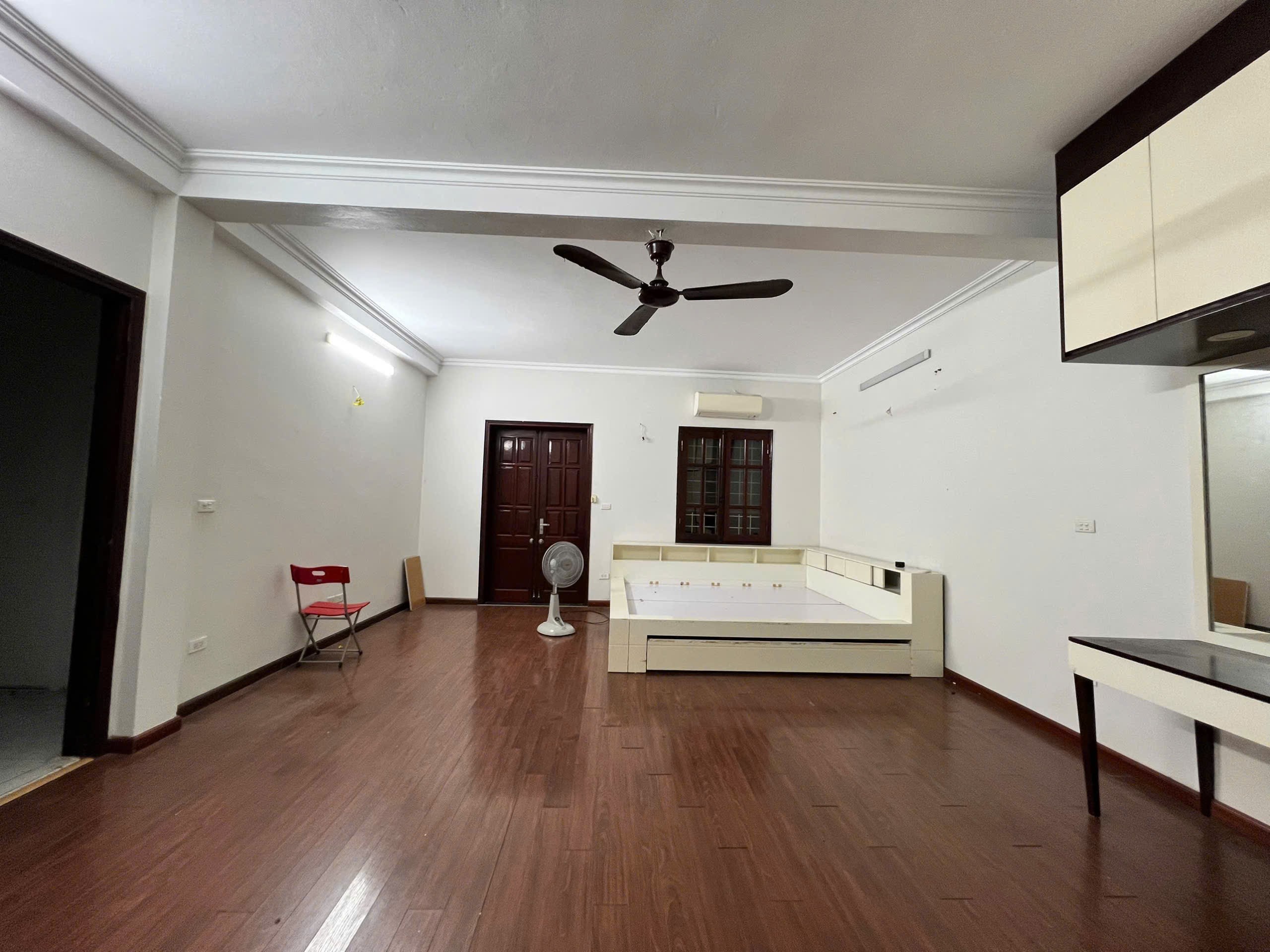 Cần bán Nhà mặt tiền đường Lò Đúc, Phường Đống Mác, Diện tích 80m², Giá 14.5 Tỷ 2
