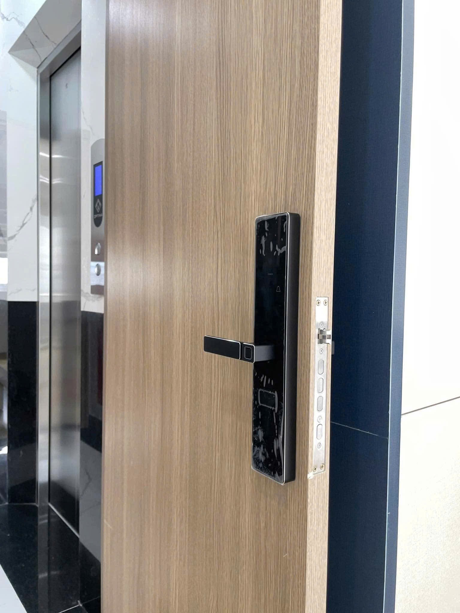 CHDV 7 TẦNG CÓ HẦM - MỚI 100% - 60m2 11 PHÒNG - DOANH THU 70 TR/THÁNG 16