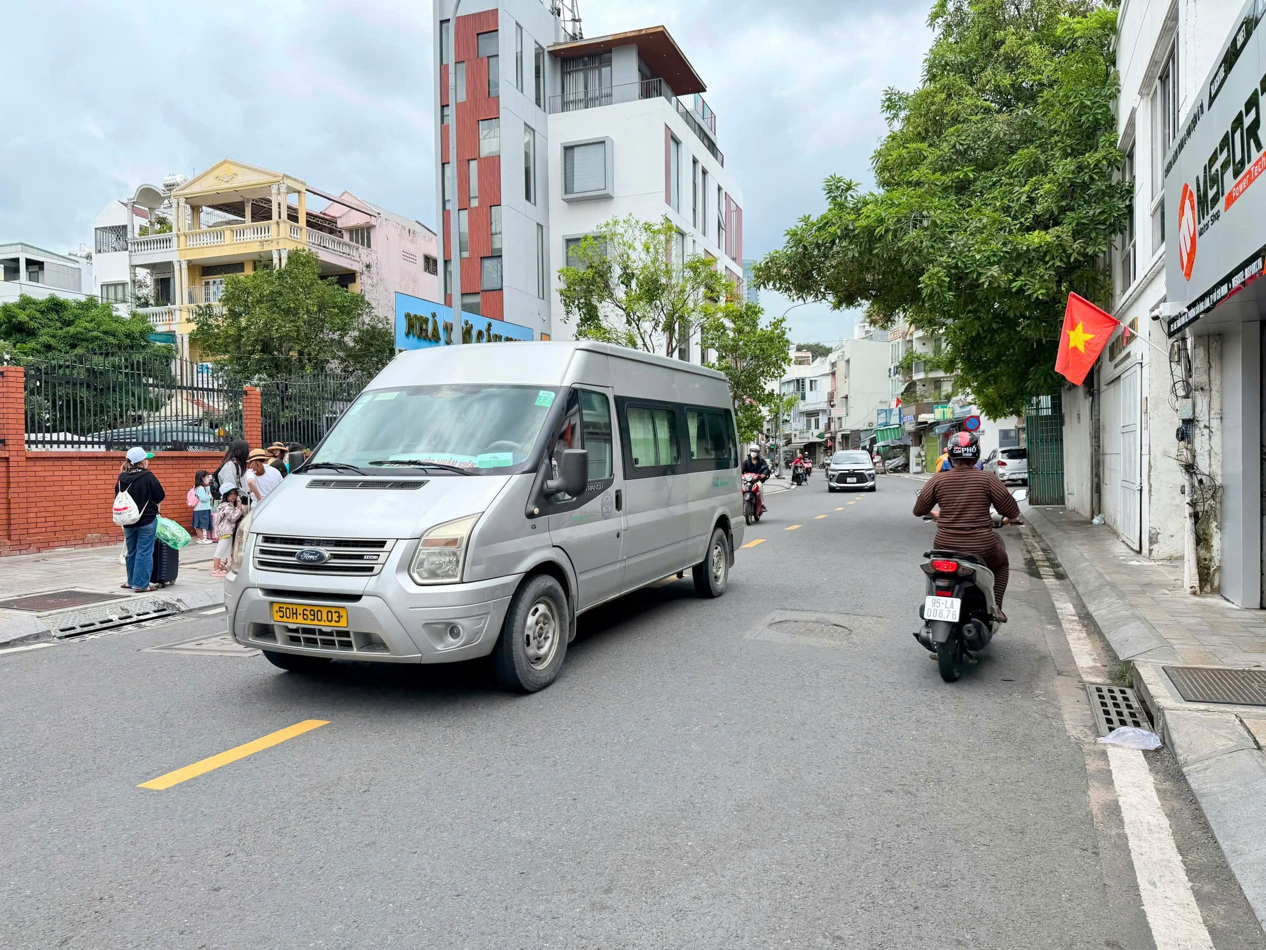 QUẬN 1 - CHỦ GẤP - THIỆN CHÍ - NHÀ 5 TẦNG 9 CHDV DÒNG TIỀN 42 TR/THÁNG 9