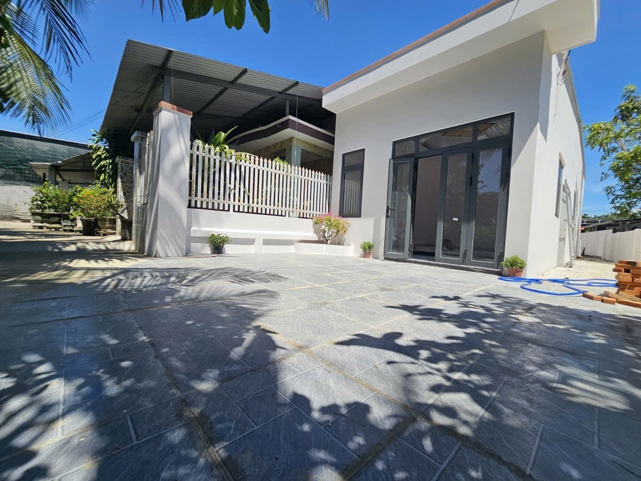 Bán nhà sân vườn mát mẻ tại thôn Cư Thạnh xã Suối Hiệp vị trí đẹp đối diện chợ đi vào 2