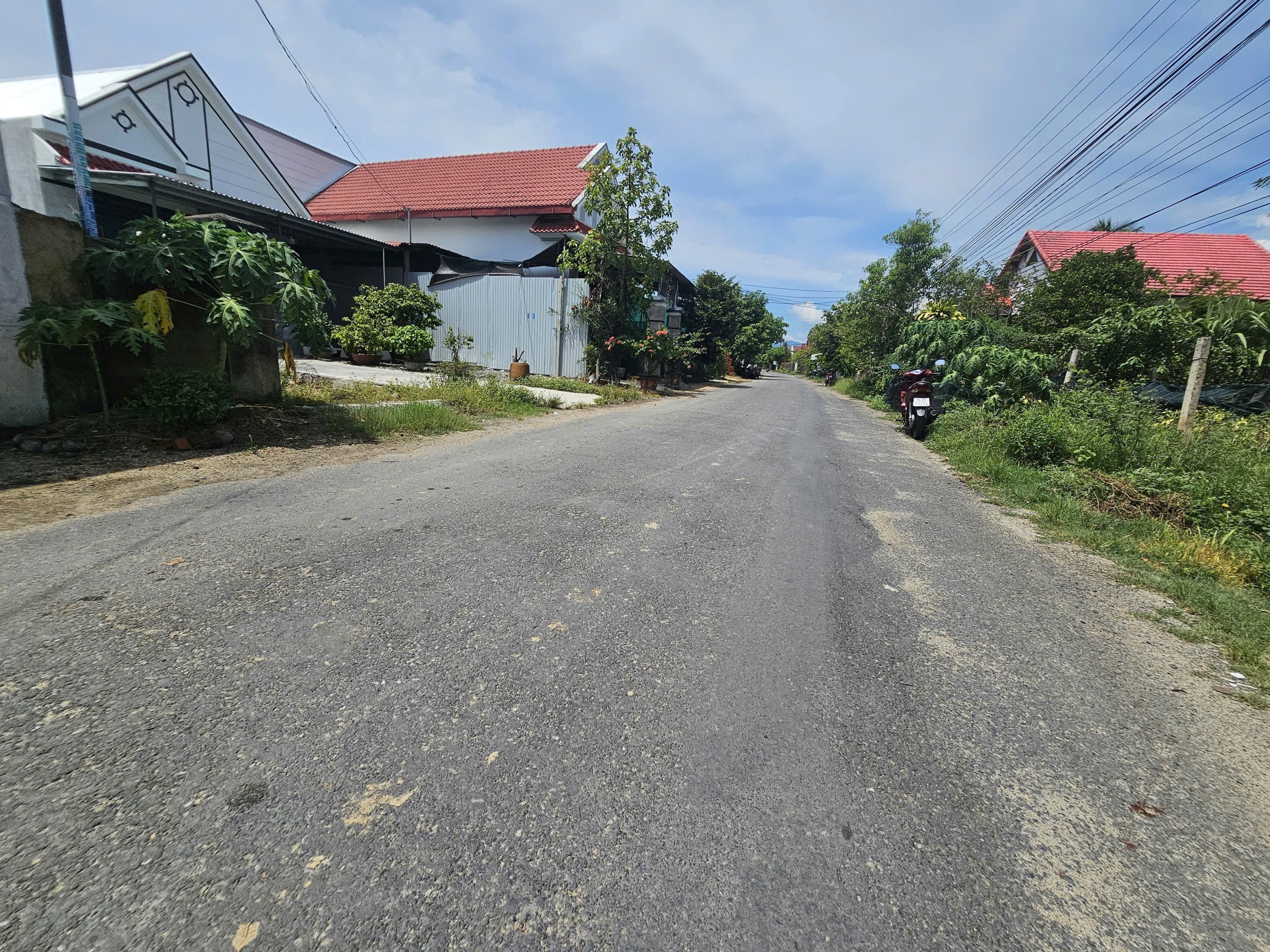 Bán đất Bình Lộc mặt tiền đường nhựa Liên Xã gần Uỷ ban phù hợp đầu tư kinh doanh buôn bán 4