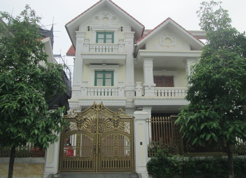 Chị Mai bán Gấp biệt thự KĐT Văn Phú gần công viên Hà Đông 210m2 chỉ 3x tỷ. Lh 0989626116