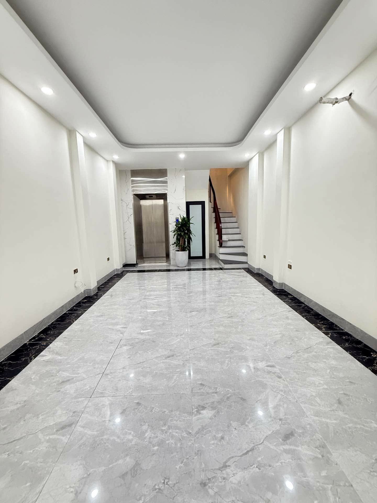 Bán Nhà Cổ Linh, Long Biên 47m2, 6T chỉ 11,2 tỷ (ô tô đỗ cửa) 3