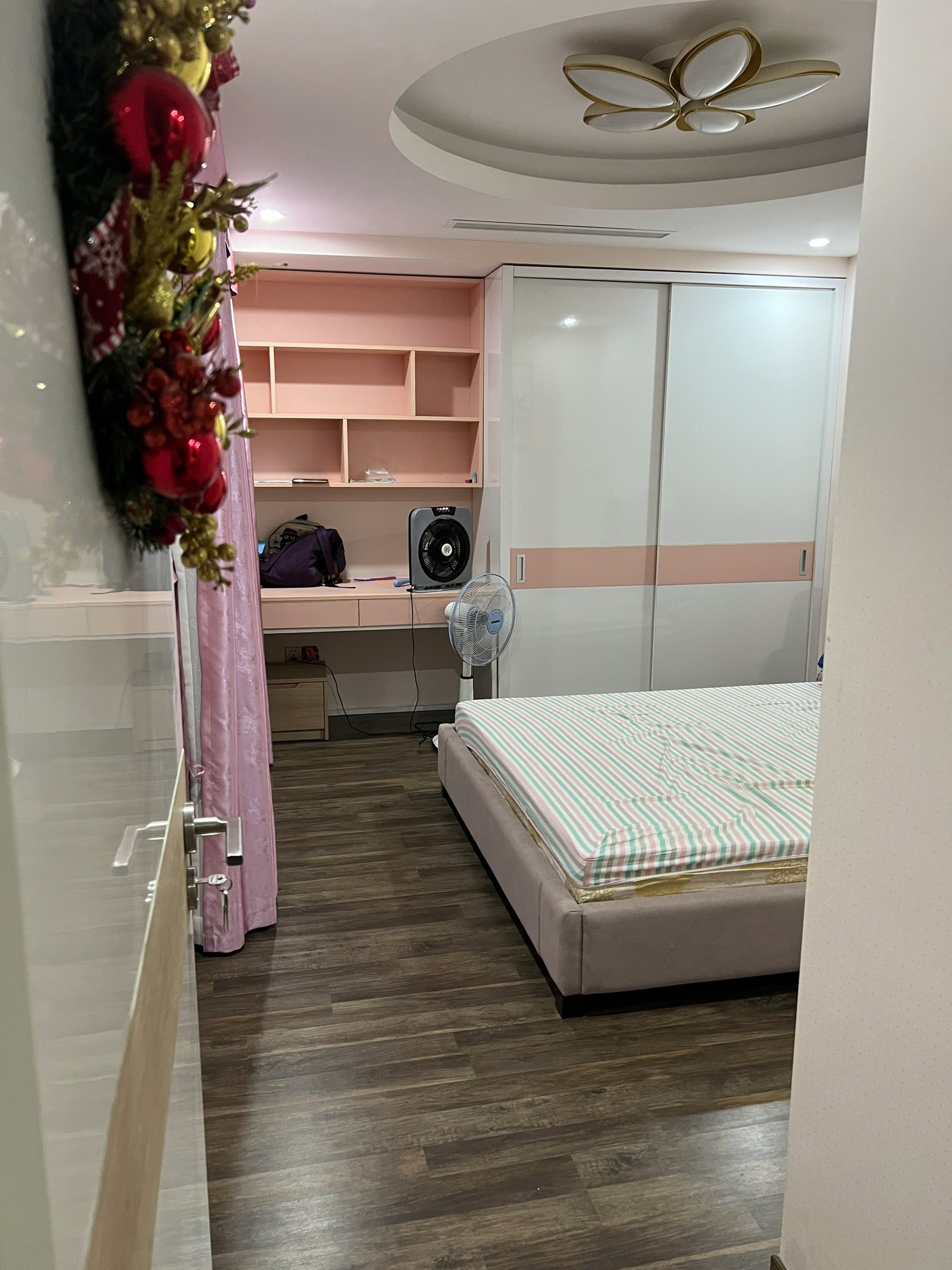 Bán căn hộ DUPLEX 3PN-187m2 tại Mulberry Lane, có slot oto, giá nhỉnh 13 tỷ 7