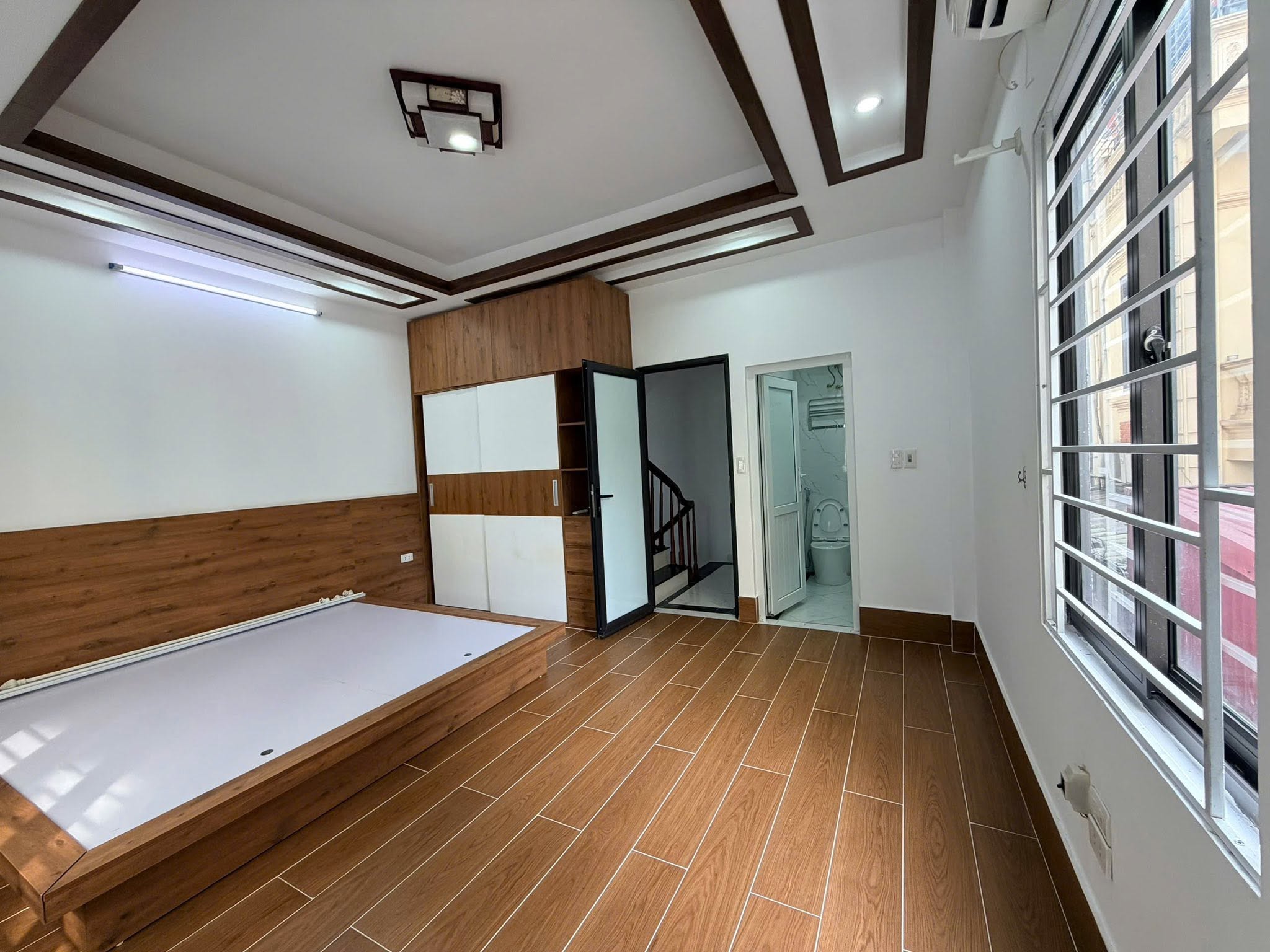 Bán Nhà Thạch Bàn - Cổ Linh - Lô Góc Rộng Thoáng, 33m2 ,5T chỉ 6,95 tỷ 4