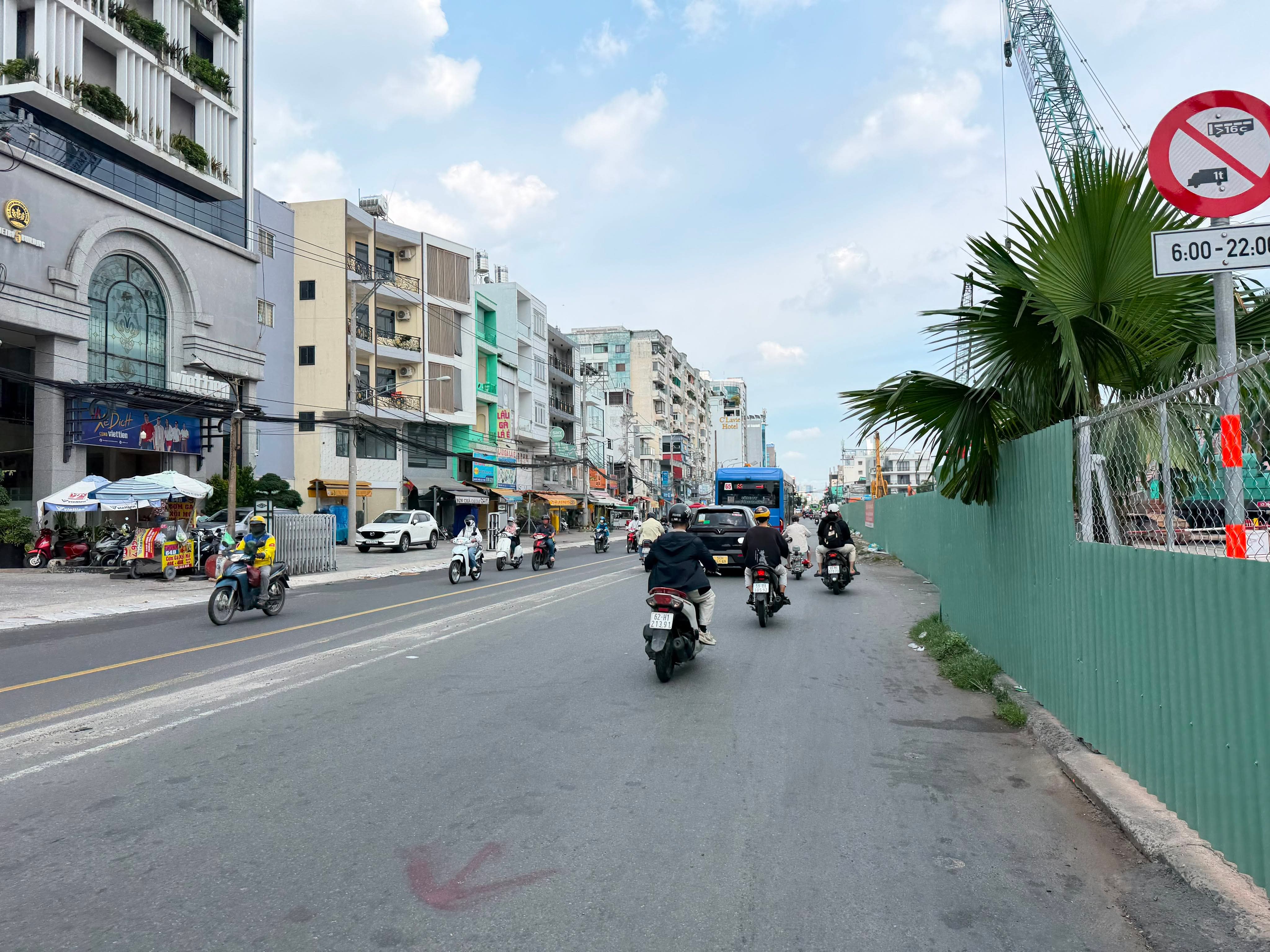 QUẬN 3 - CMT8 - 98M² (5,4x17) - HẺM NHỰA 12m KINH DOANH - NGAY GA METRO - 24,5T 2