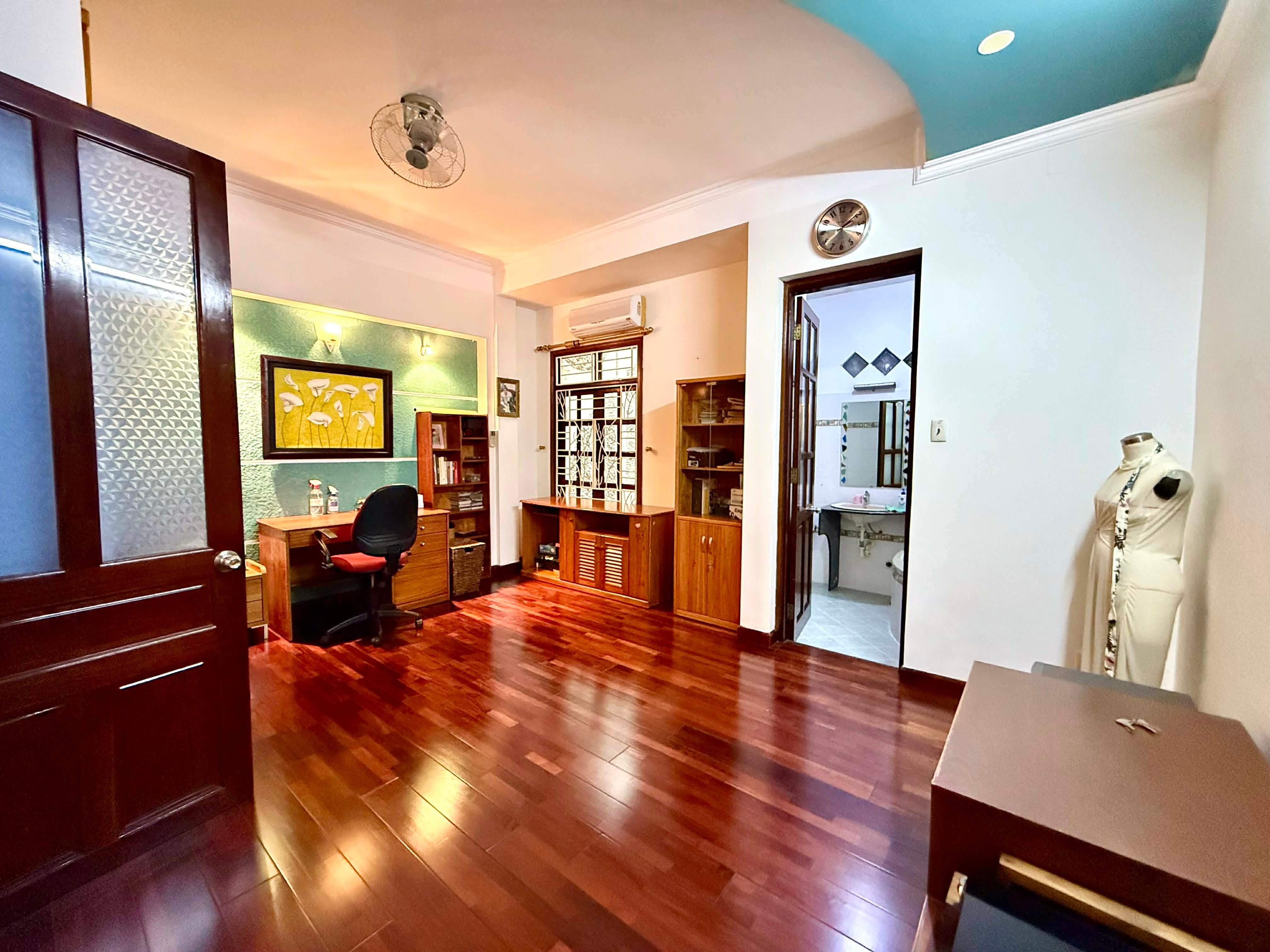 LÊ QUANG ĐỊNH - Ô TÔ NGỦ NHÀ - 5 TẦNG BTCT - 104m² (5.3×19) - 3 CĂN RA MẶT TIỀN - 14 TỶ 5