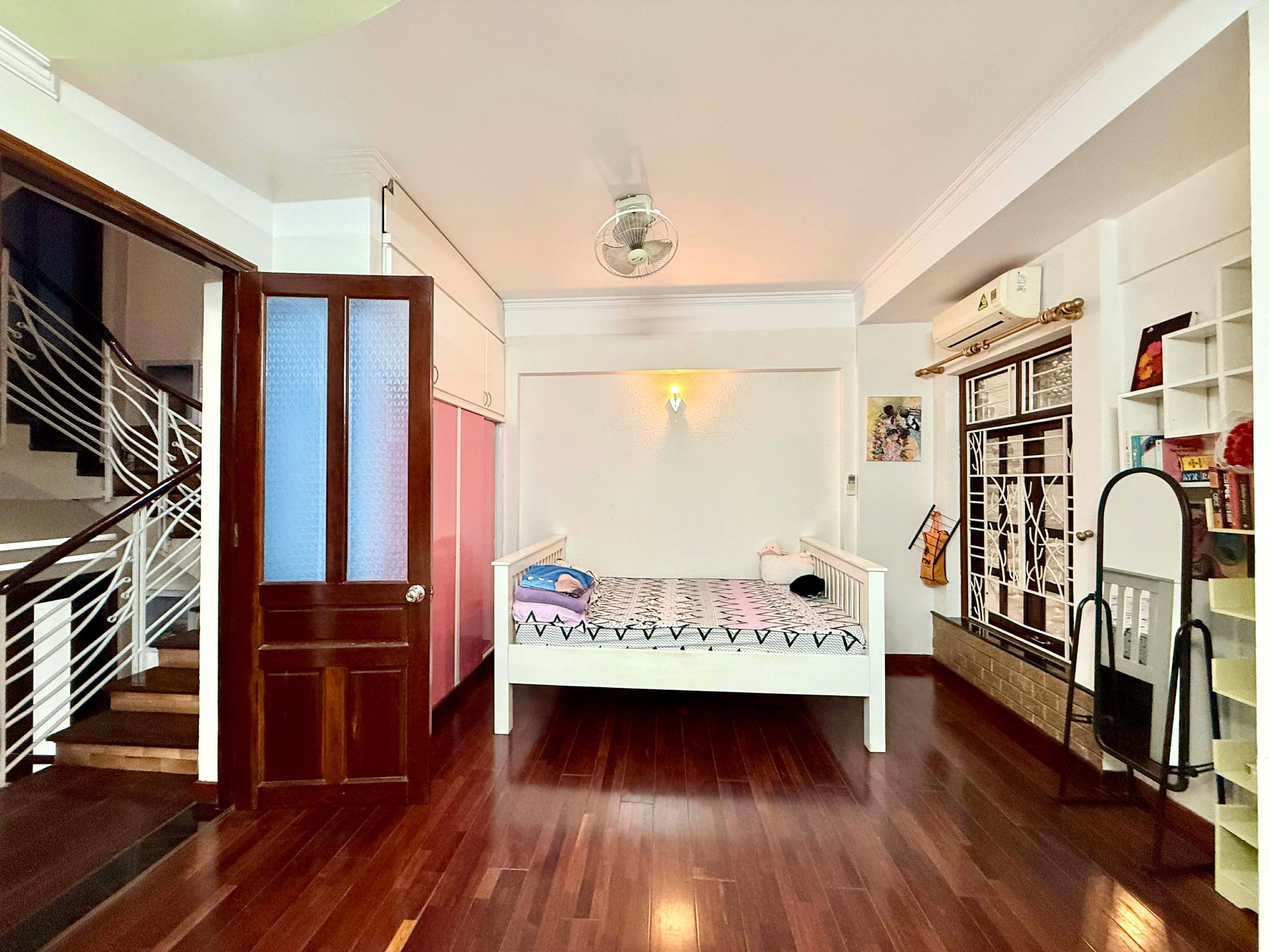 LÊ QUANG ĐỊNH - Ô TÔ NGỦ NHÀ - 5 TẦNG BTCT - 104m² (5.3×19) - 3 CĂN RA MẶT TIỀN - 14 TỶ 8