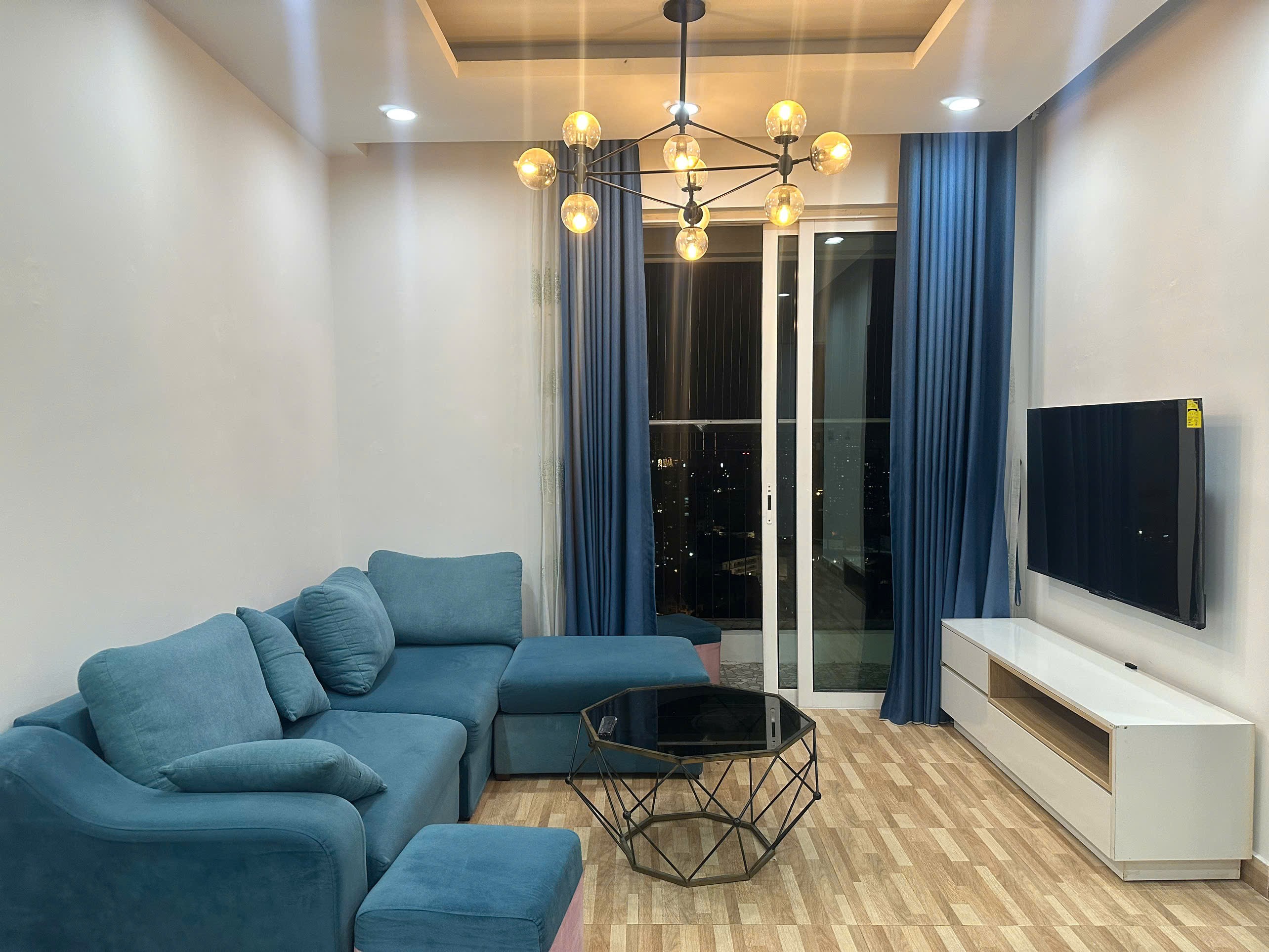 Bán căn hộ Seasons Avenue 2PN, VIEW PHỐ, giá chỉ 6.6 tỷ