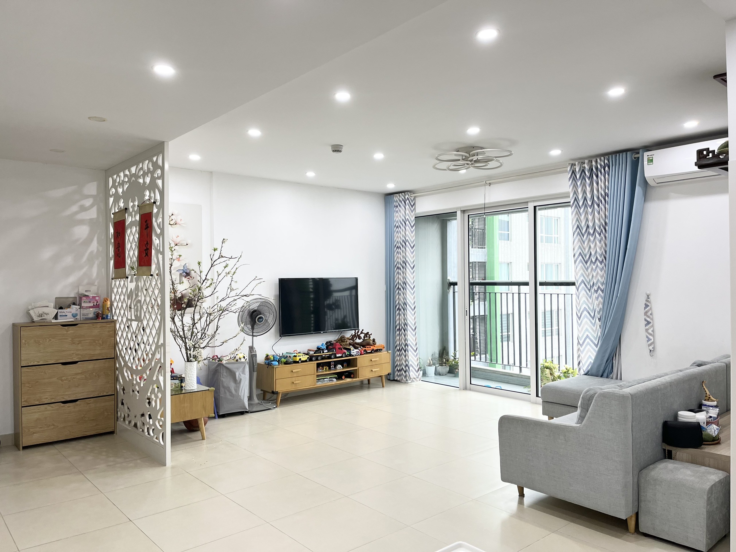 Chuyển nhượng căn hộ 3PN tại Seasons Avenue, full đồ giá 8.6 tỷ