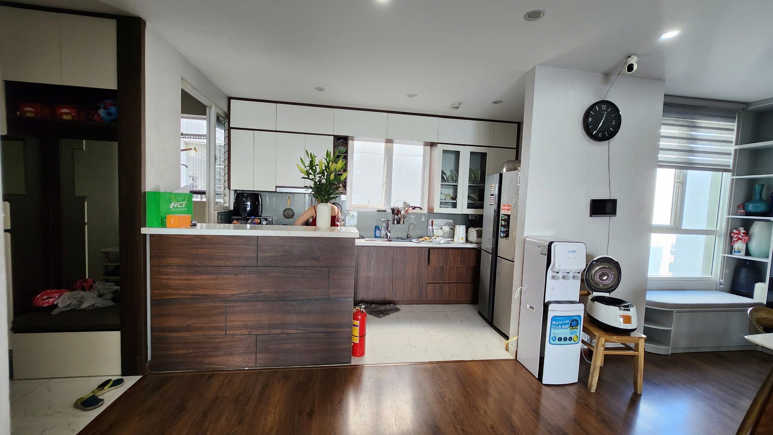 Bán căn hộ 3 ngủ dt 100m2 tại Seasons Avenue, nhà đẹp view phố, nhỉnh 8 tỷ 4