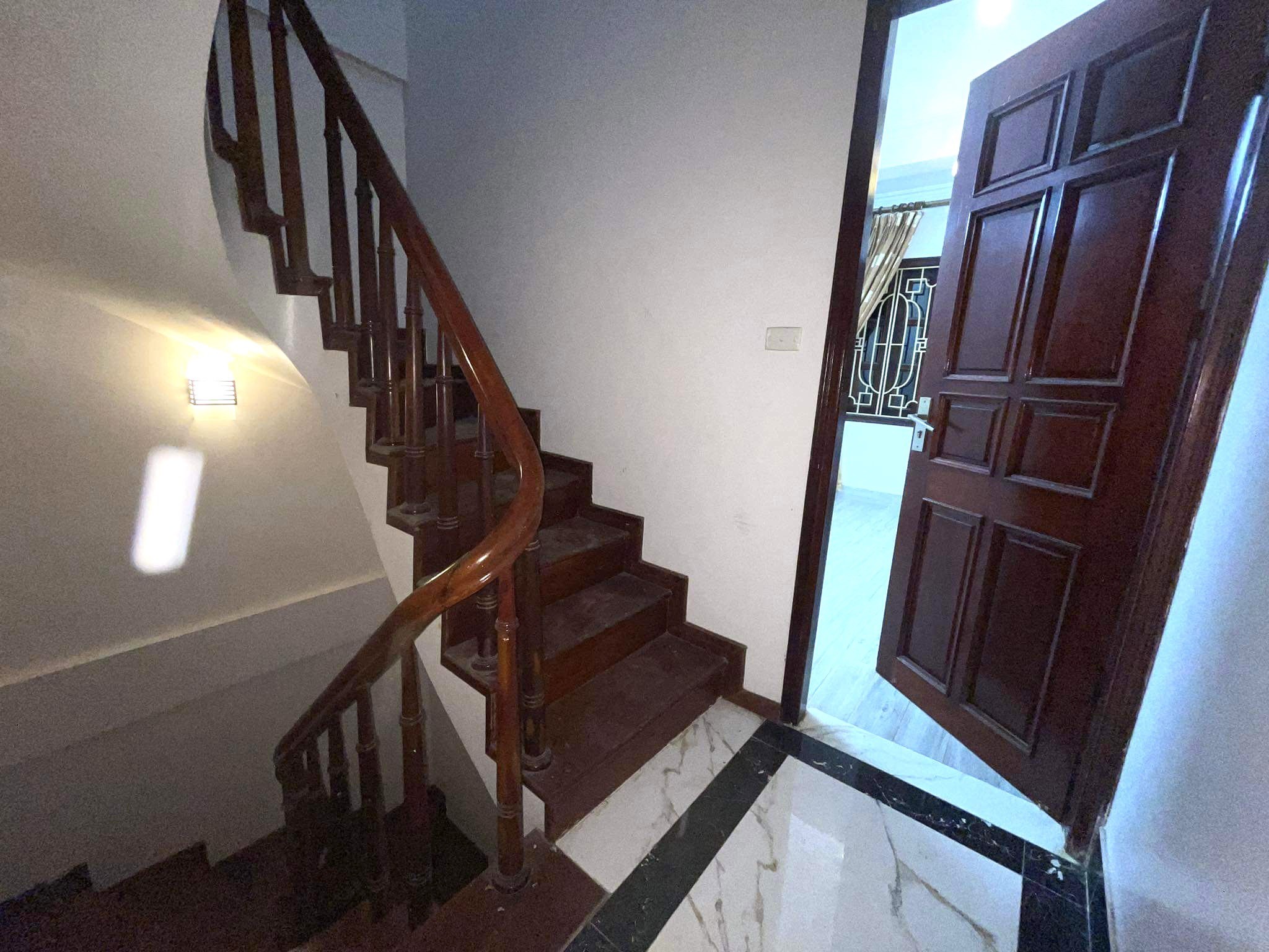 Nhà tôi cho thuê nhà, 140m2- 8T, Đào Duy Từ, Mã Mây, Hàng Bạc -69 tr 3