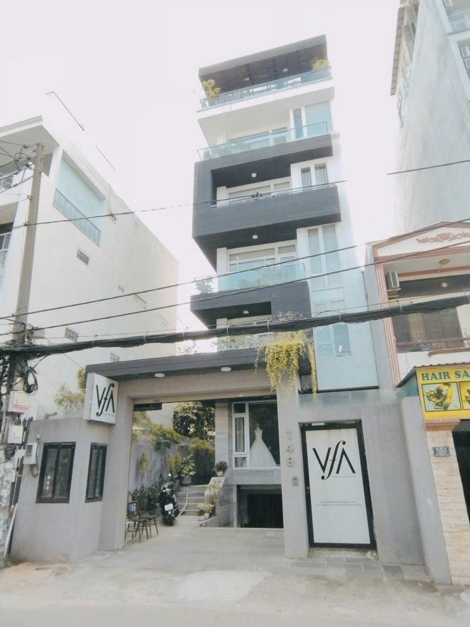 Cần bán Nhà mặt tiền đường Nguyễn Cửu Vân, Phường 17, Diện tích 200m², Giá 70 Tỷ