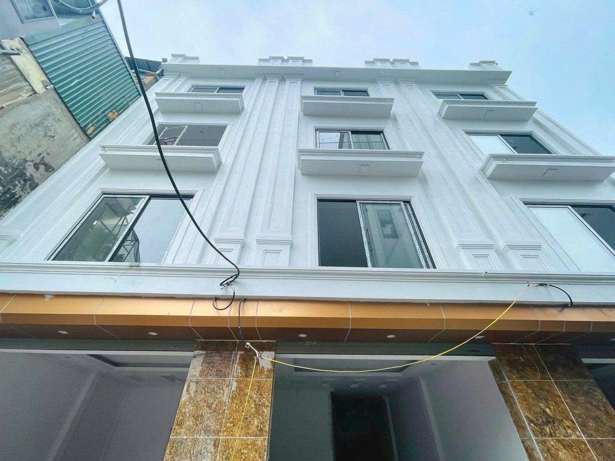 BÁN NHÀ PHÂN LÔ VIP MINH KHAI THANG MÁY GARA OTO 50M2 5 TẦNG MỚI ĐẸP 14.2 TỶ