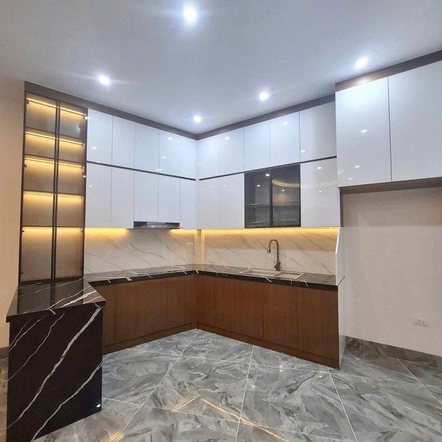 BÁN NHÀ PHÂN LÔ VIP MINH KHAI THANG MÁY GARA OTO 50M2 5 TẦNG MỚI ĐẸP 14.2 TỶ 2